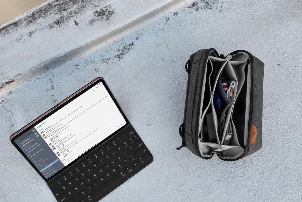 Peak Design Tech Pouch V2 - Premium Travel Organizer for Electronics & Accessories | Water-Resistant Charcoal Gray Gear Case | Perfect for Laptops, Cameras, Cables & Travel Essentials