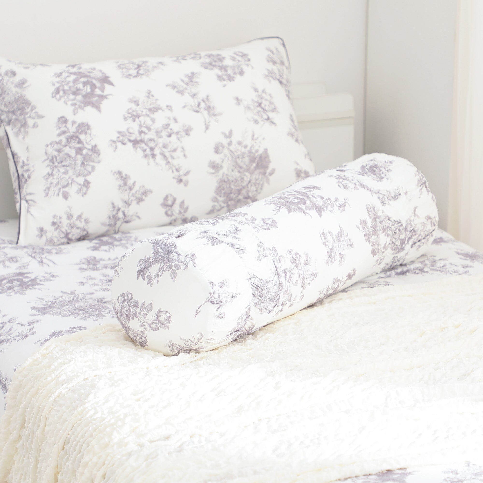 Fuwaro Cooling Quilt - Classic Floral Design Single Size Bedding for Hot Sleepers - Perfect for Summer Nights & Warm Climate Comfort