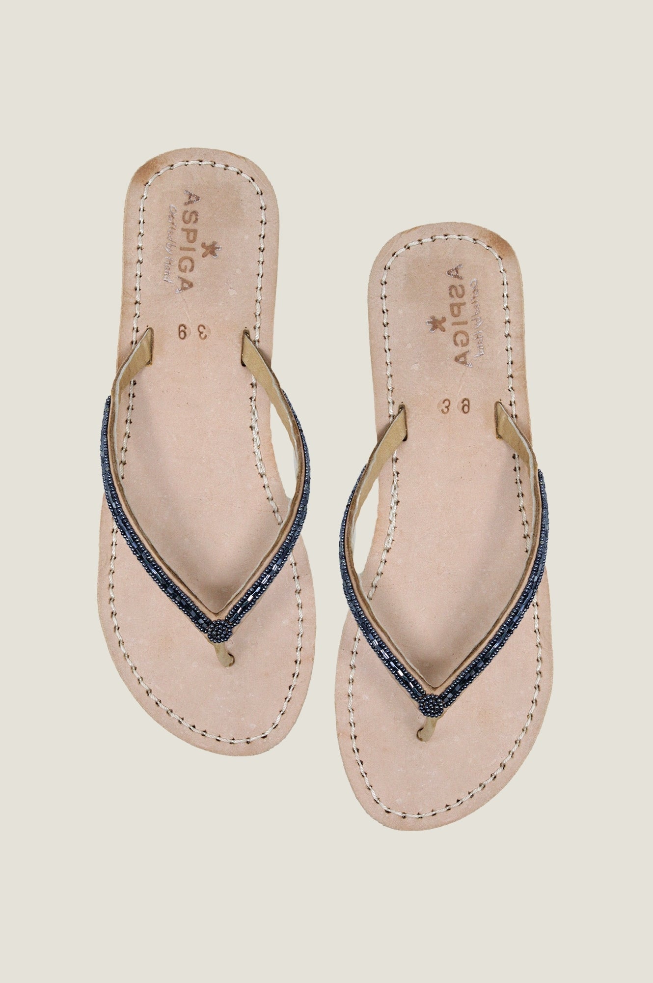 Classic Flip Flops for Men & Women | Comfortable Beach Sandals with Non-Slip Sole | Perfect for Pool, Beach, Vacation and Summer Outdoor Activities