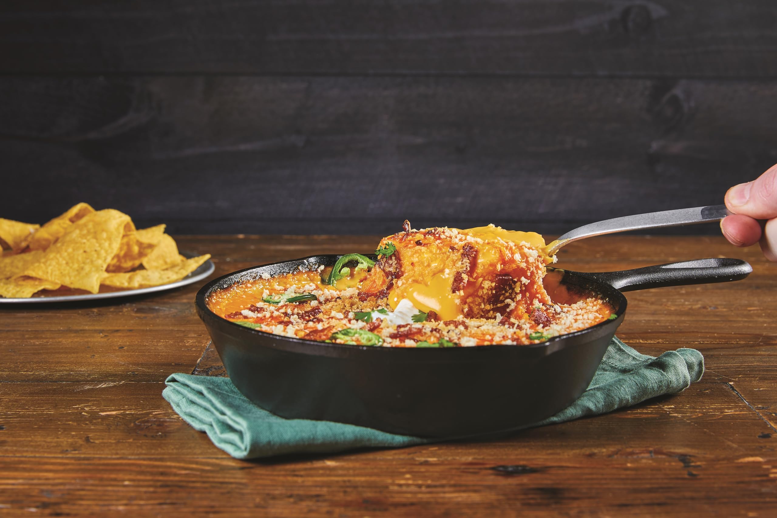 Spicy Nacho Cheese Sauce with Jalapeno - Chef-mate Que Bueno Queso Dip - Bulk #10 Can (6 lb 10 oz) - Pack of 6 - Perfect for Nachos, Tacos, Hot Dogs & Party Snacks