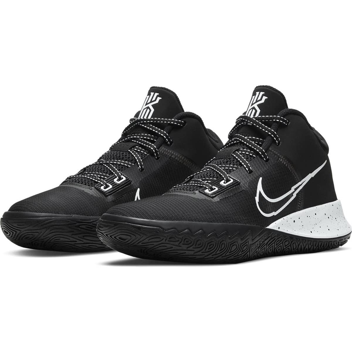 **Nike Unisex Basketball Shoes for Men & Women – High-Performance Court Sneakers for Indoor & Outdoor Play**