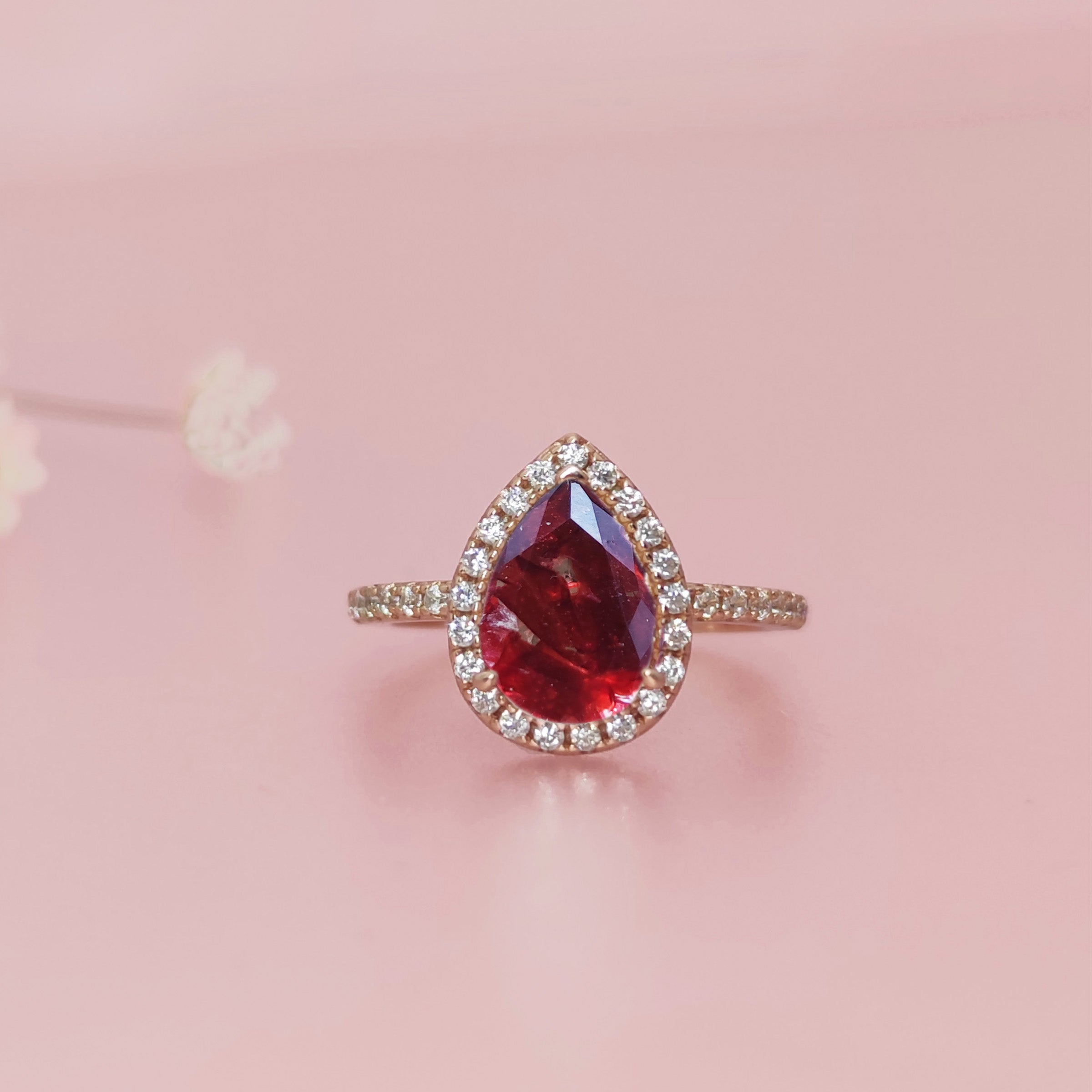Elegant Teardrop Dried Flower Halo Solid Gold Ring for Weddings, Funerals & Special Occasions - Perfect Bridal Jewelry, Memorial Keepsake or Gift