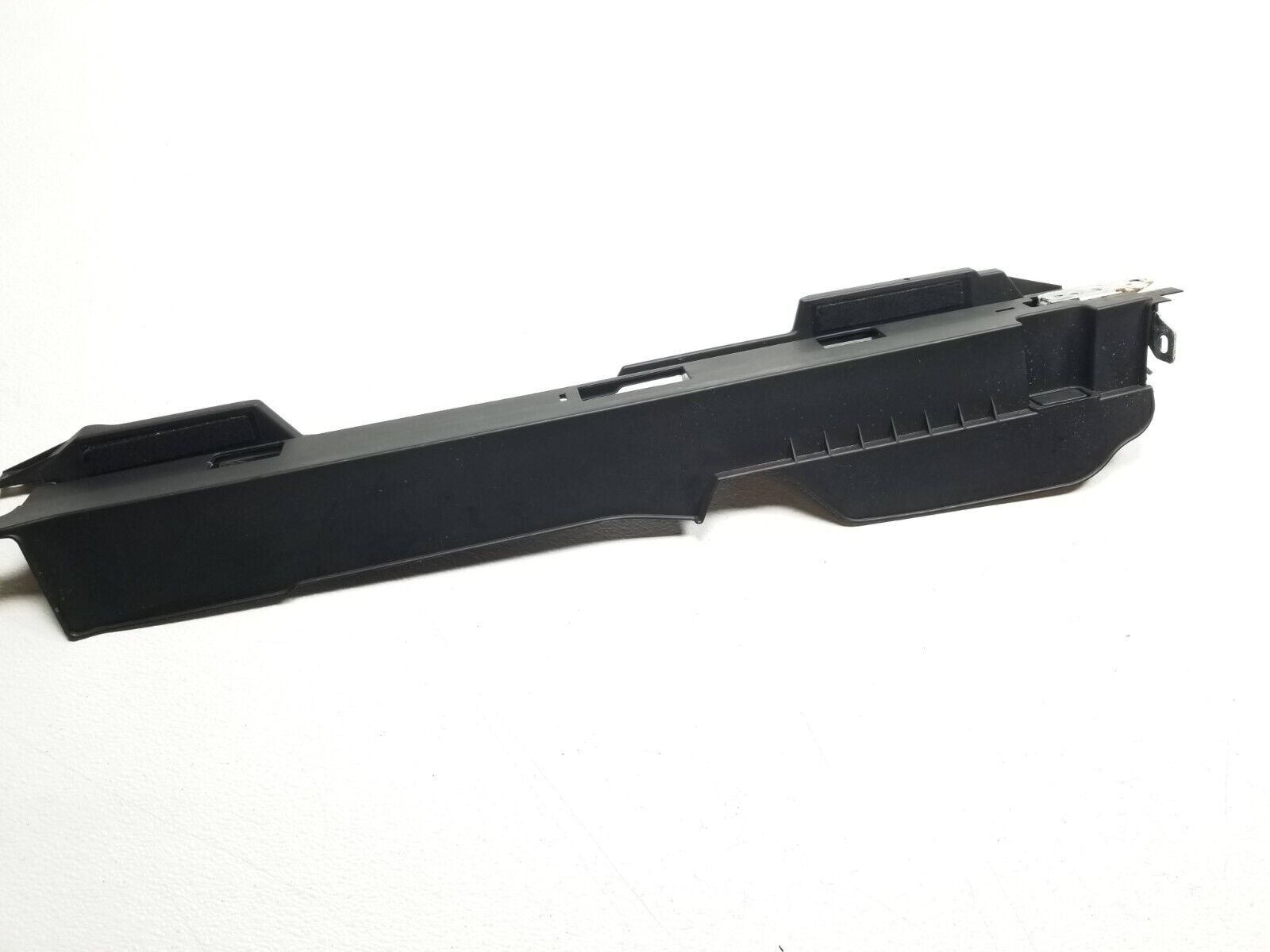 2006-2011 Mercedes ML500 Right Rear Passenger Truck Bracket Trim OEM Replacement Part - Perfect for Off-Roading & Vehicle Restoration Projects
