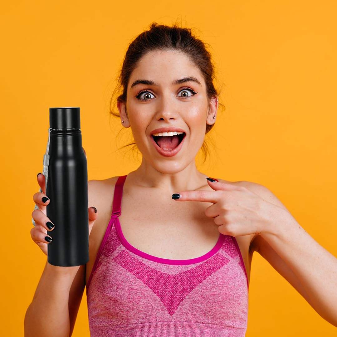 Giftana 750ml Stainless Steel Water Bottle - Insulated Single Wall for Hot & Cold Drinks - Leakproof & Durable for Office, Gym, Hiking, Travel - Perfect Gift for Men, Women, Dad (Black) | Stay Hydrated at Work, Outdoor Adventures & Daily Activities