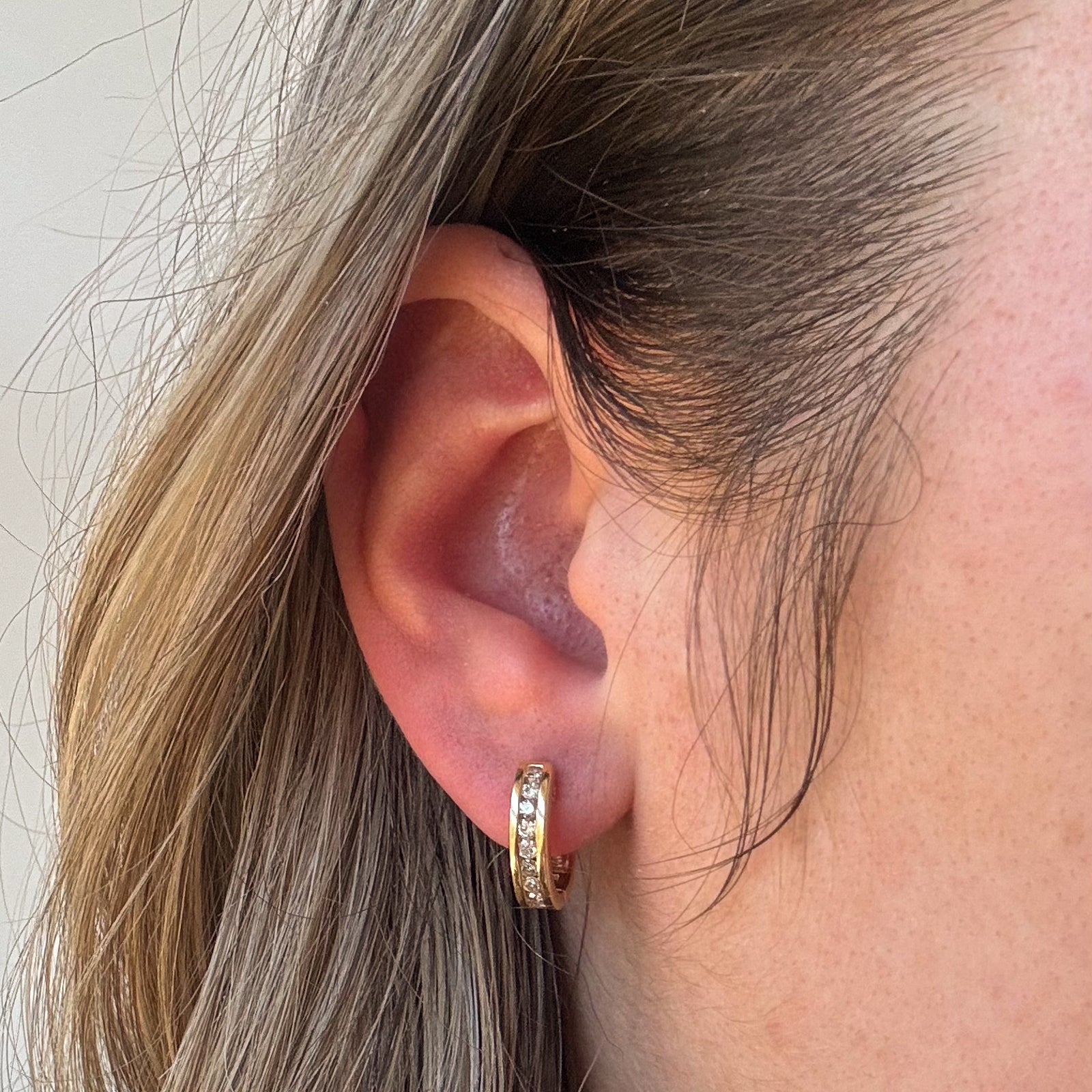 Diamond Channel Set Huggie Hoop Earrings | 0.48 Carat Total Weight (CTW) | 14K Gold Huggie Earrings for Women | Perfect for Everyday Wear, Date Night & Special Occasions