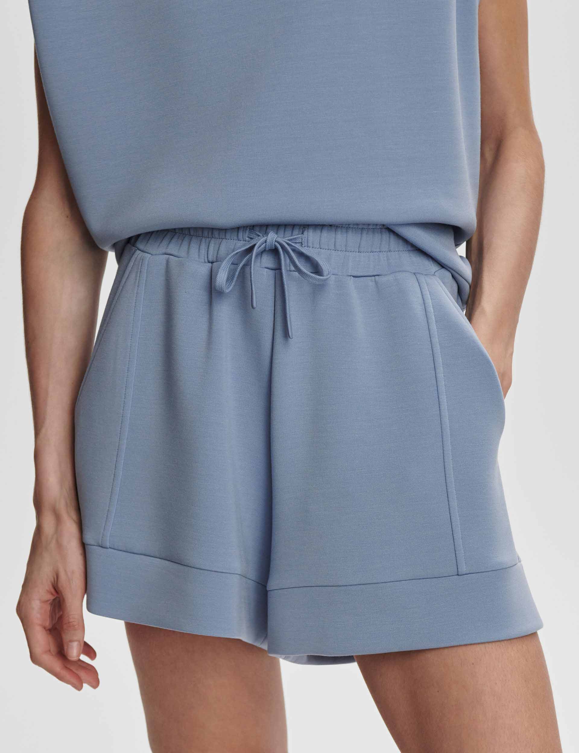 Atrium High Waisted Shorts 4.5