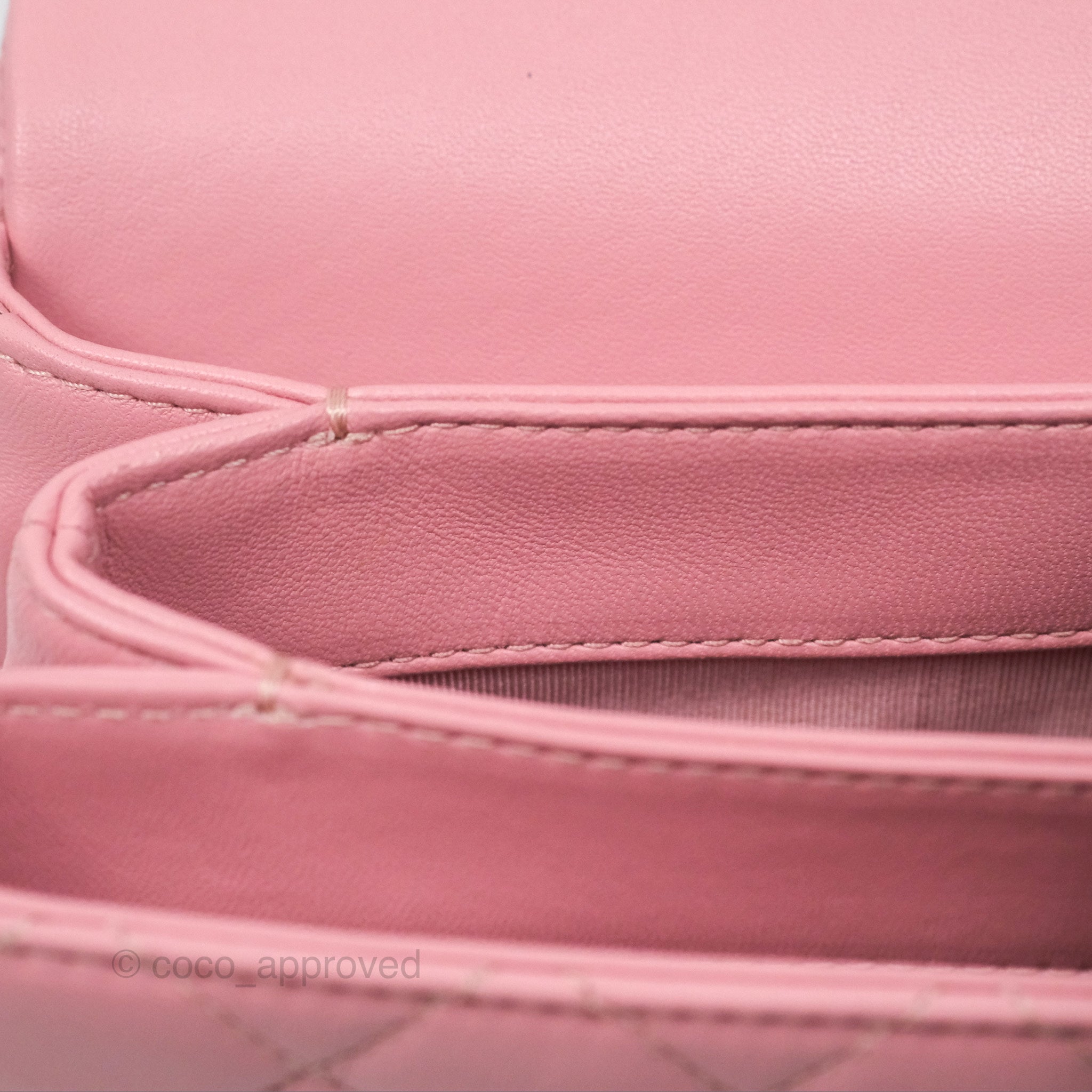 Chanel Citizen Chic Flap Bag in Pink Lambskin Leather with Gold Hardware - Luxury Crossbody Purse for Women, Perfect for Date Night & Special Occasions
