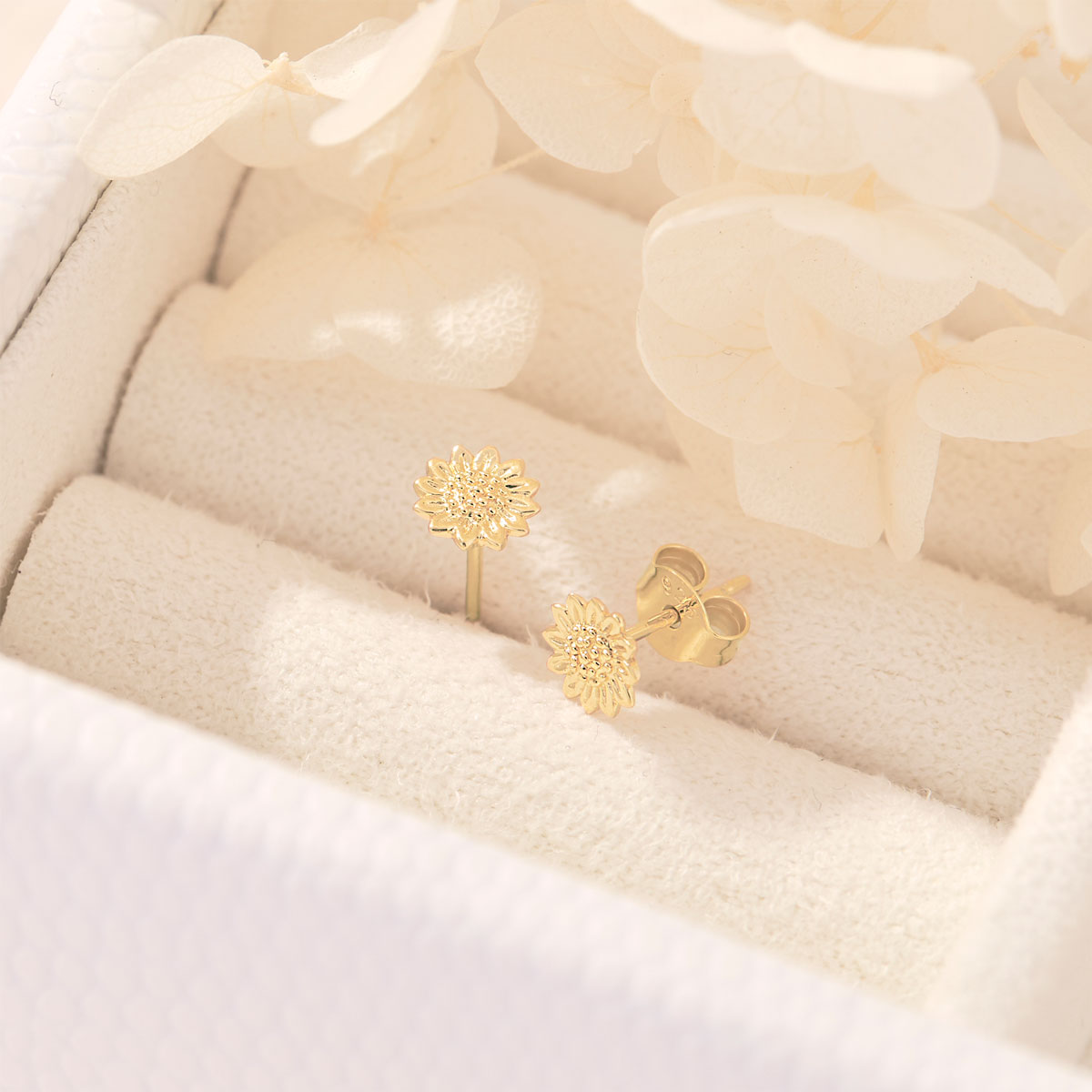 Delicate Sunflower Stud Earrings in Gold - Perfect for Everyday Wear & Special Occasions