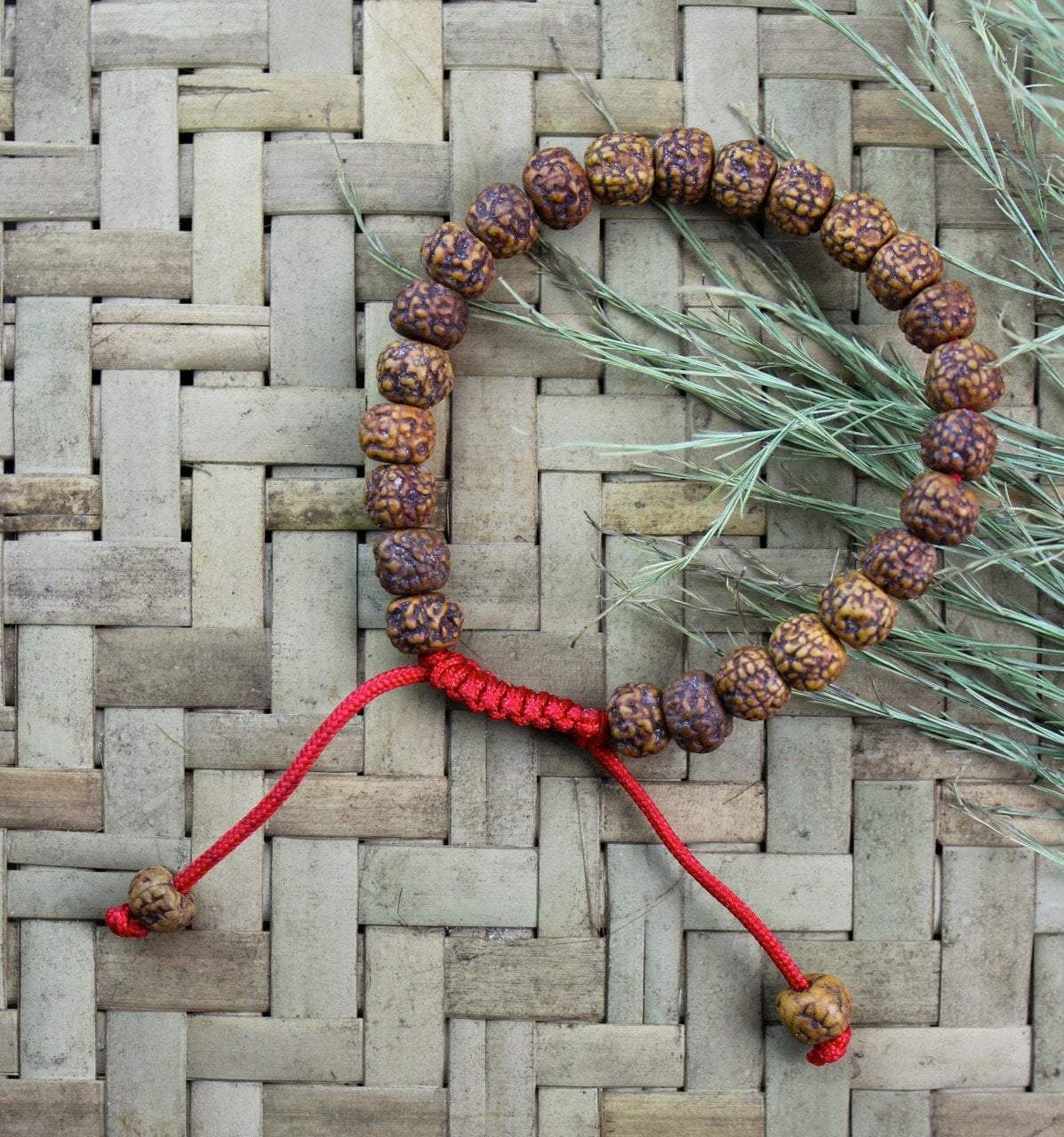 Adjustable Simple Rudraksha Wrist Mala - 108 Beads Meditation Bracelet for Yoga, Mindfulness & Spiritual Healing