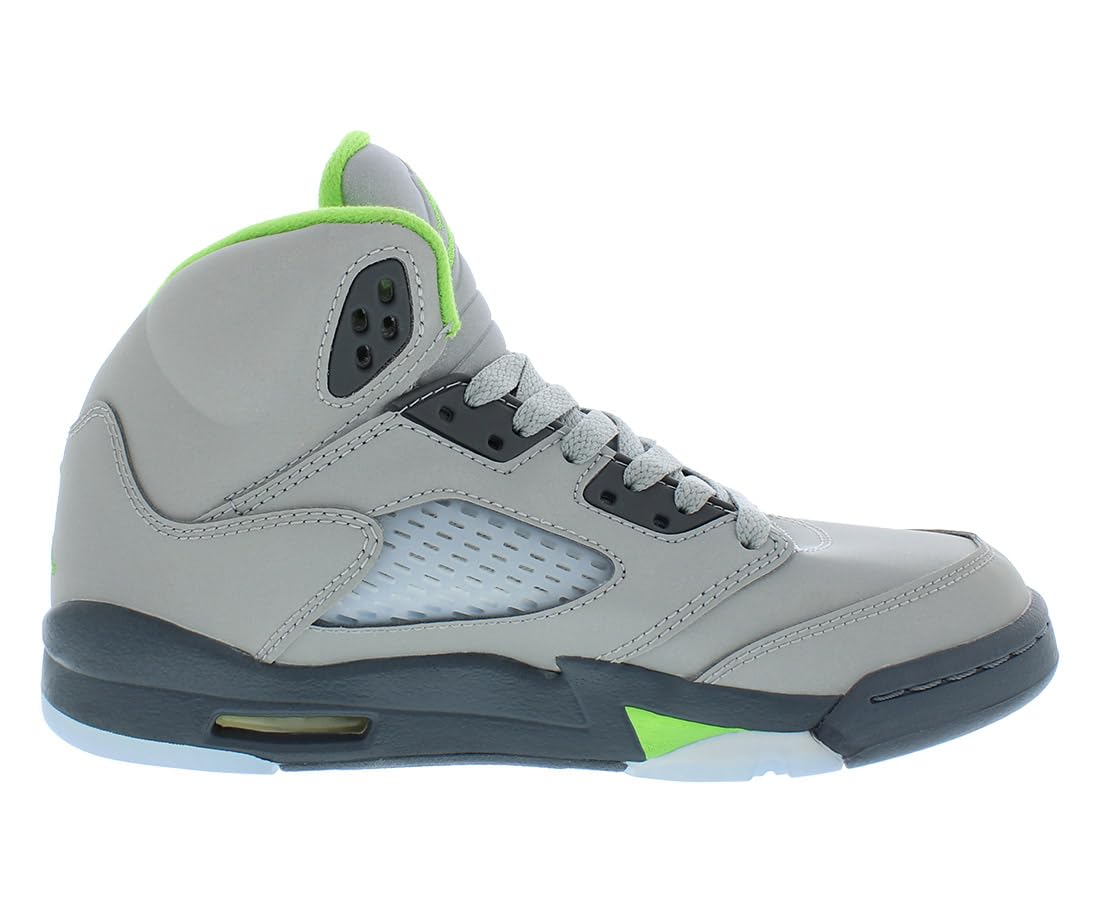 Nike Boys Air Jordan 5 Retro Sneakers - Big Kid Size Basketball Shoes for Kids, Comfortable & Durable - Perfect for School, Sports & Casual Wear