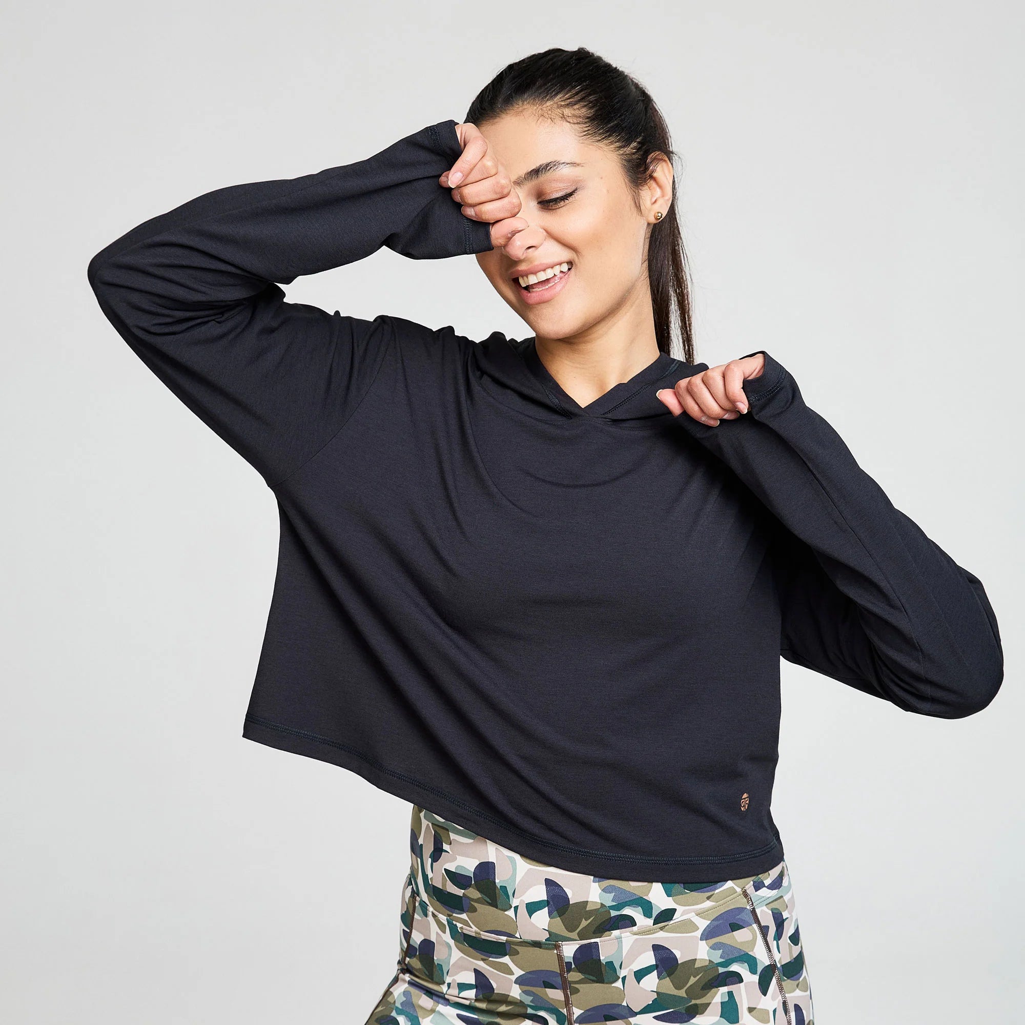 BAHE Zephyr Short Sleeve Boxy Hooded T-Shirt for Women - Black | Casual Streetwear, Loungewear & Everyday Comfort