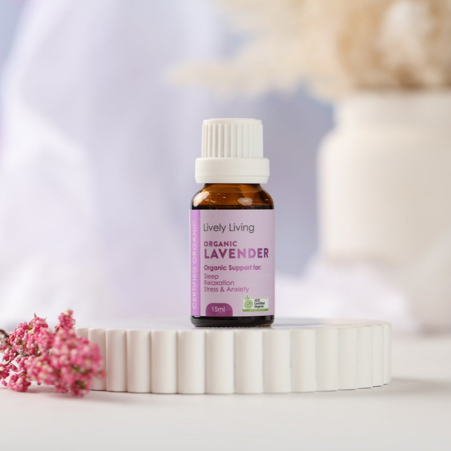 Organic Lavender Essential Oil - 100% Pure & Therapeutic Grade, 15ml Bottle for Aromatherapy, Relaxation & Skin Care