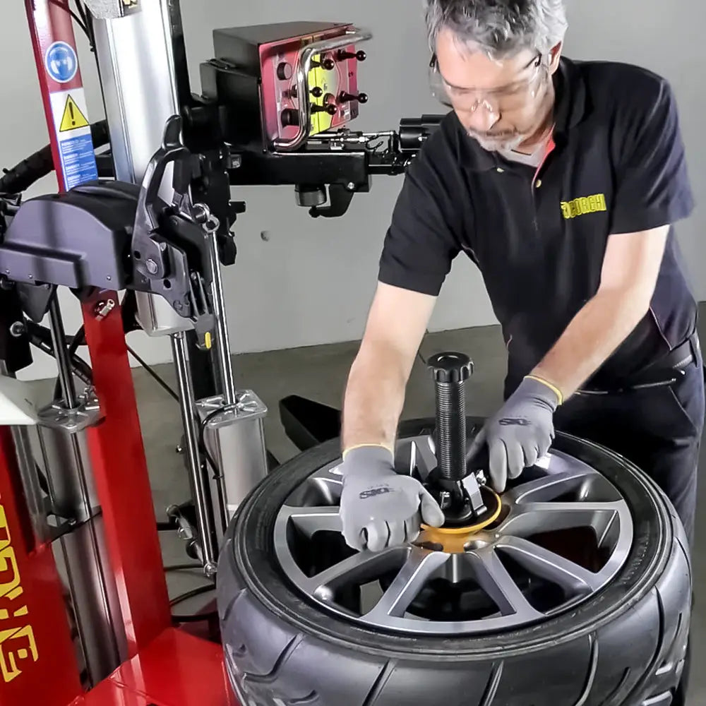 Corghi AM5000 Touchless Tire Changer with BPT Helper Arm - Professional Wheel Service Equipment for Auto Shops & Tire Centers