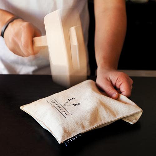 Professional Lewis Ice Bag and Mallet Set - Durable Ice Pack for Injuries, Sports Recovery & Pain Relief - Perfect for Athletes, First Aid Kits & Home Use