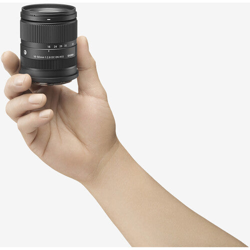 Sigma 18-50mm f/2.8 DC DN Contemporary Lens for Sony E Mount - Compact & Fast Aperture Zoom Lens for Mirrorless Cameras - Perfect for Travel, Portrait & Street Photography