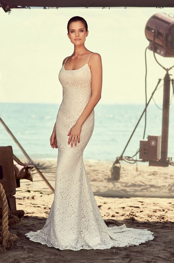 Mikaella 2186 Elegant Wedding Gown - A-Line Lace Bridal Dress for Bride, Perfect for Church Ceremony & Beach Wedding