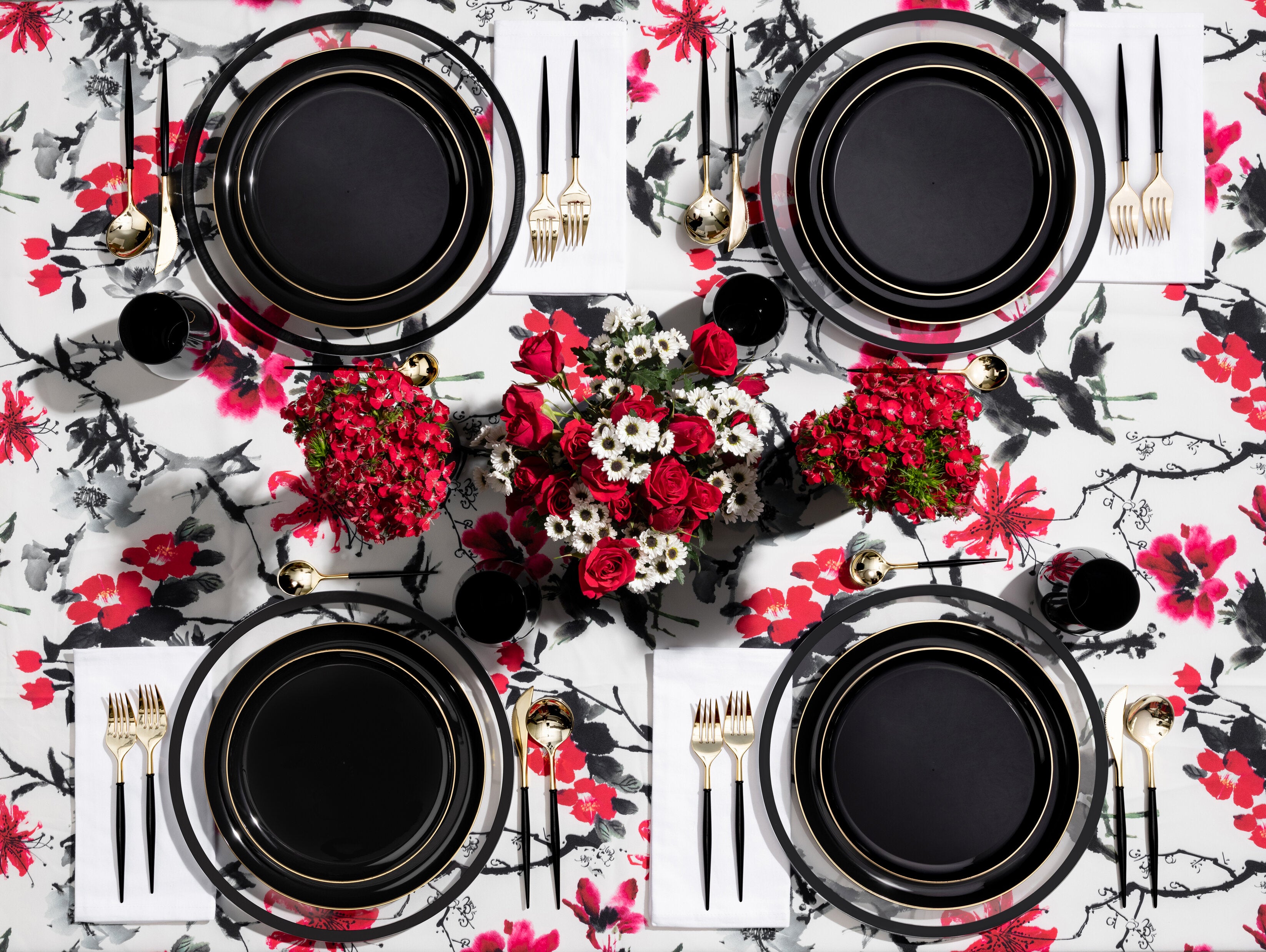 Luxury Black and Gold Plastic Party Supplies Bundle - Elegant Disposable Tableware for Weddings, Birthdays & Special Events