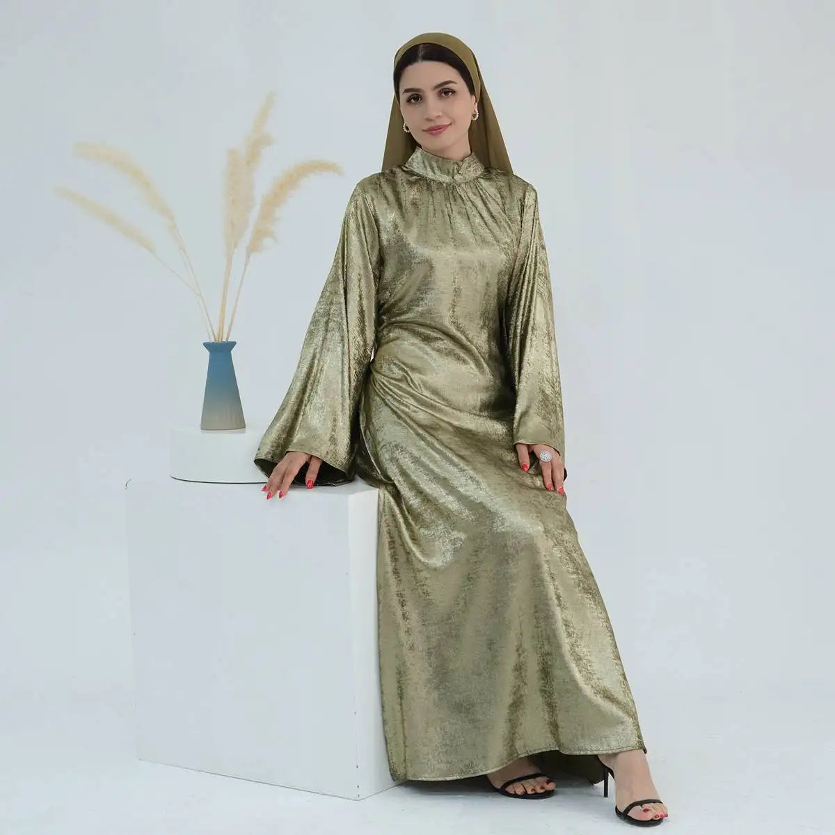 Elegant Muslim Women's Bronzing Gleam Abaya Dress - Modest Islamic Prayer Dress for Eid, Wedding & Special Occasions