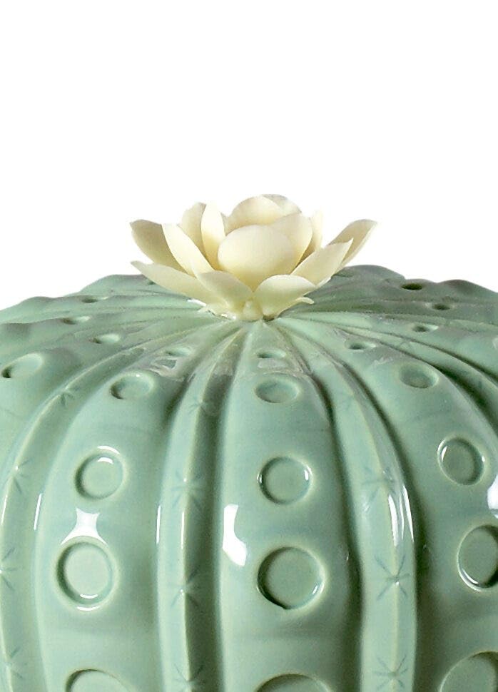 LLADRÓ Astrophytum Cactus Essential Oil Diffuser - Porcelain Aroma Diffuser with Gardens of Valencia Scent for Home Decor, Spa Relaxation & Aromatherapy