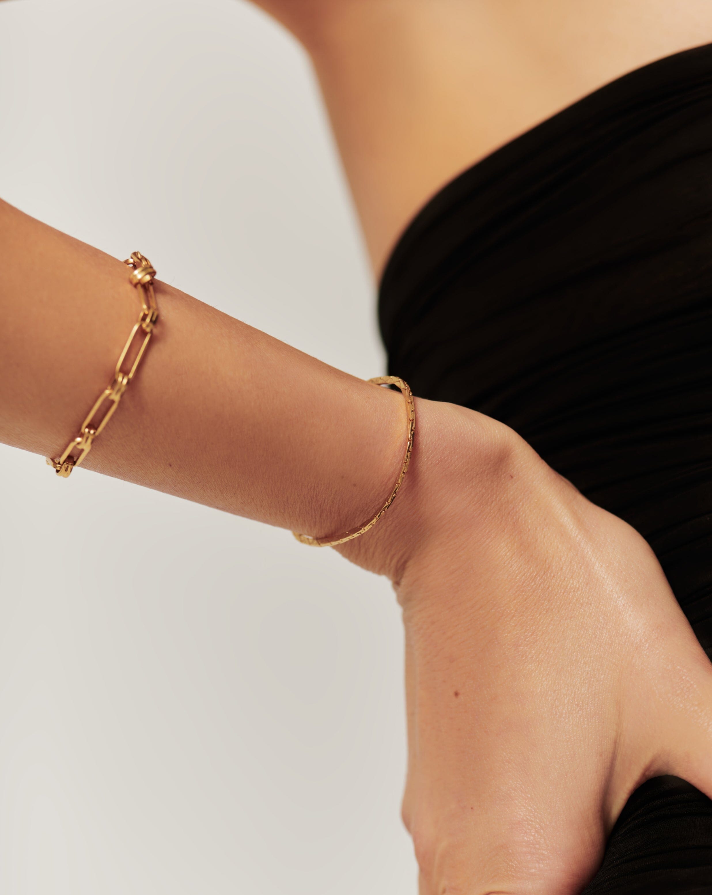 Lucy Williams Cobra Snake Chain Bracelet - 18K Gold Plated Women's Fashion Jewelry for Party, Wedding & Everyday Wear