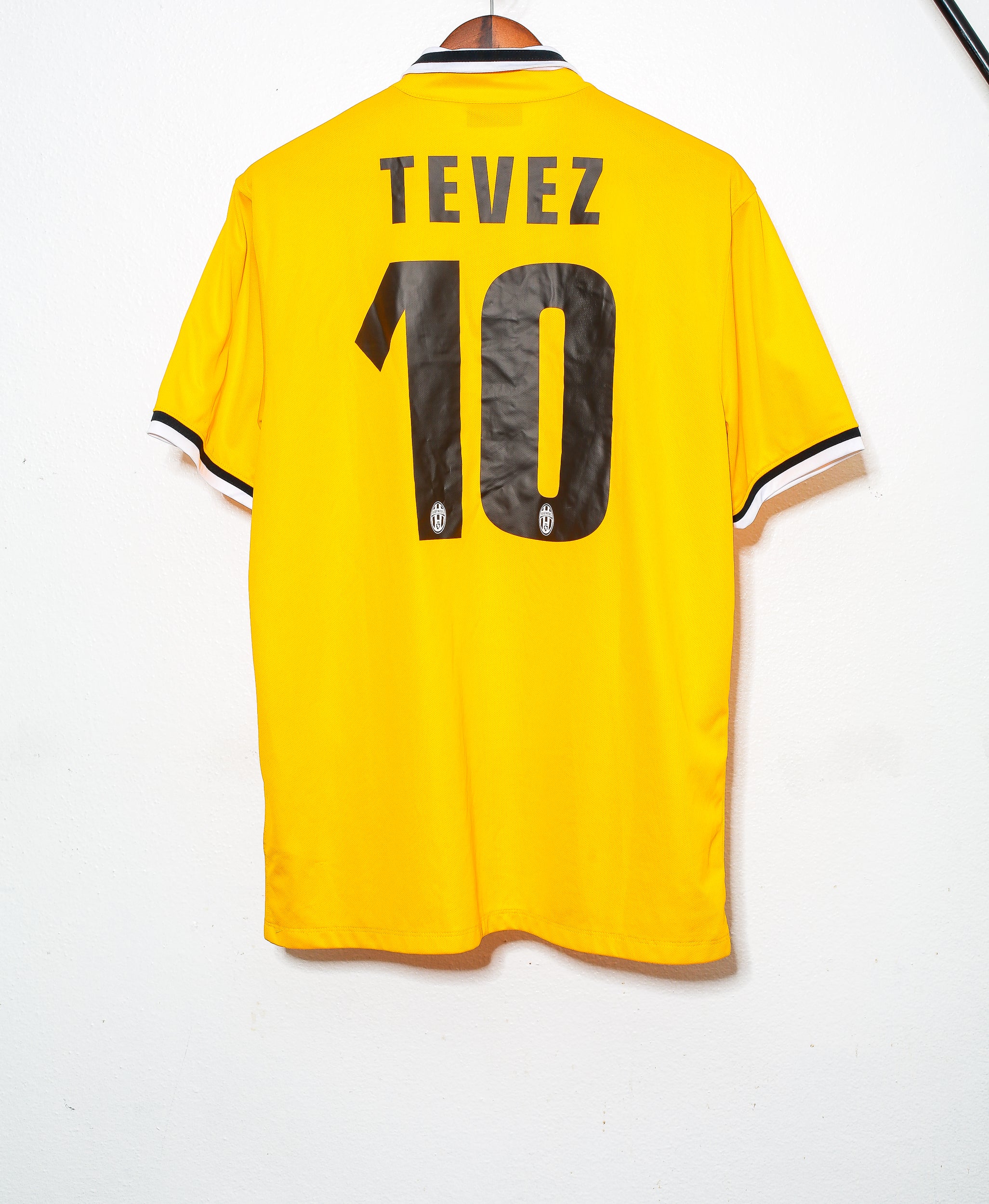 2003 Juventus Away Jersey #10 Tevez - XL Size Soccer Shirt for Fans & Collectors - Perfect for Matchdays, Gifts, and Sports Memorabilia
