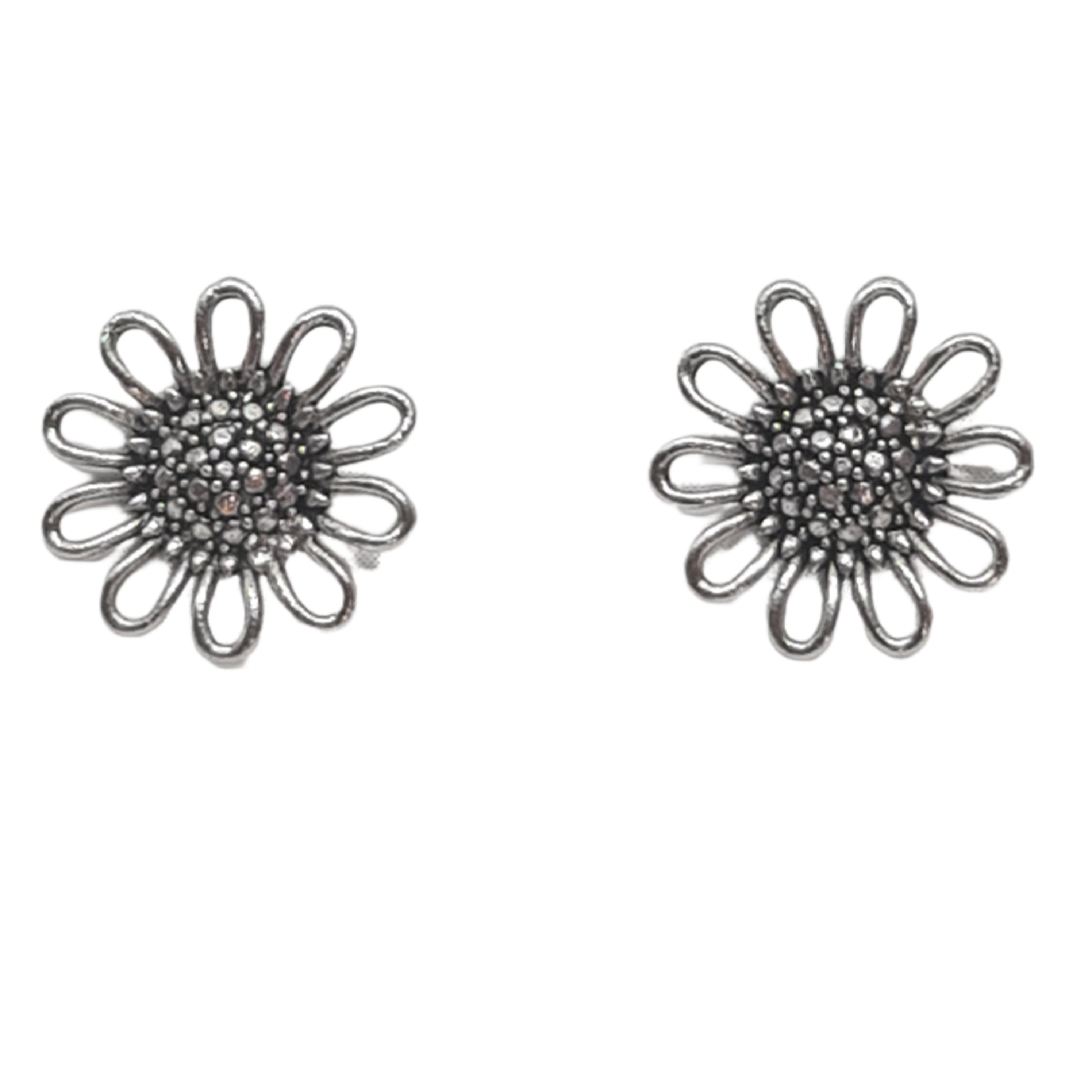 Silver Daisy Stud Earrings for Women - Dainty Floral Jewelry for Everyday Wear & Gifts