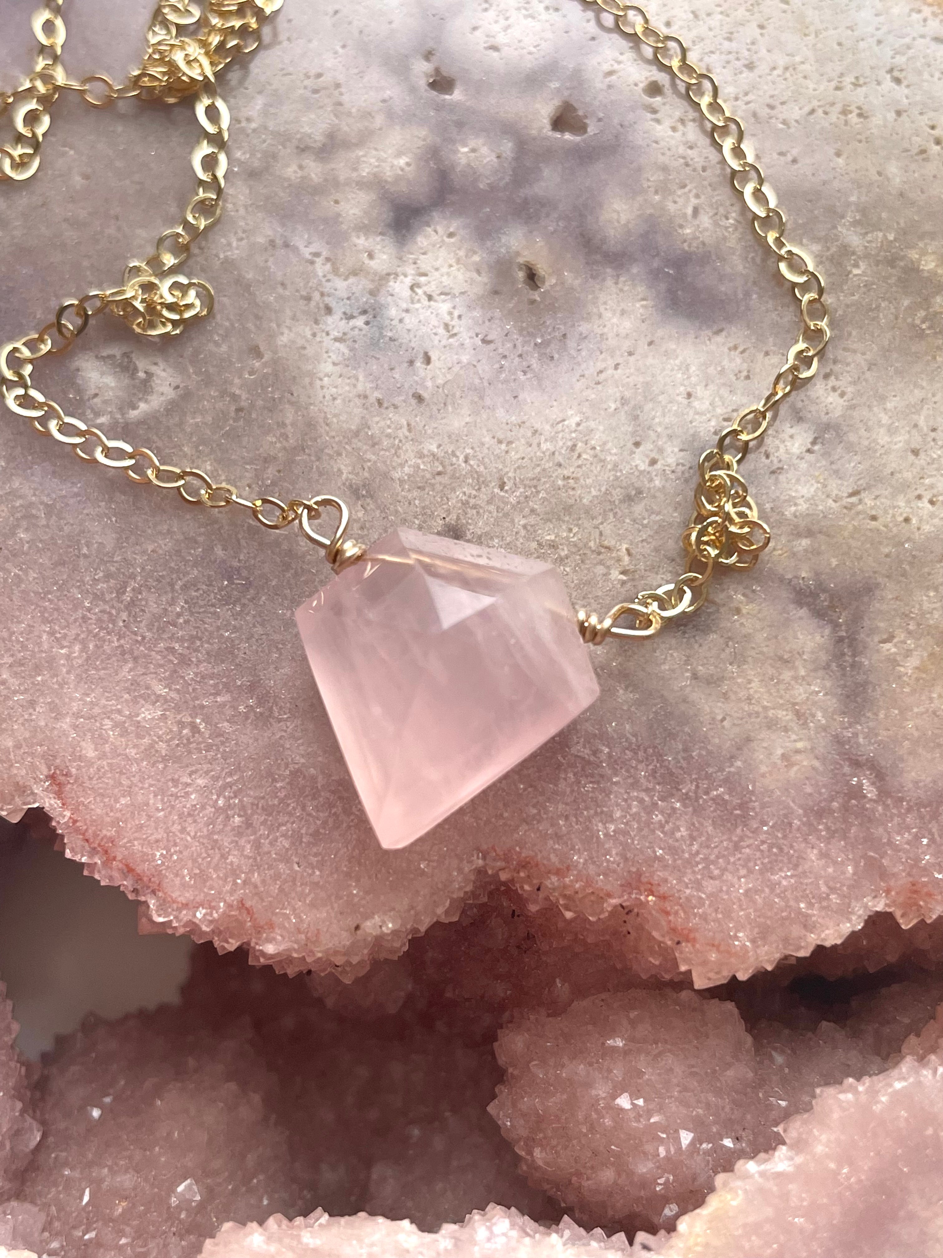 Rose Quartz Crystal Necklace for Healing & Love - Silver or Gold Filled Pendant for Women - Perfect for Meditation, Energy Healing & Spiritual Gifts