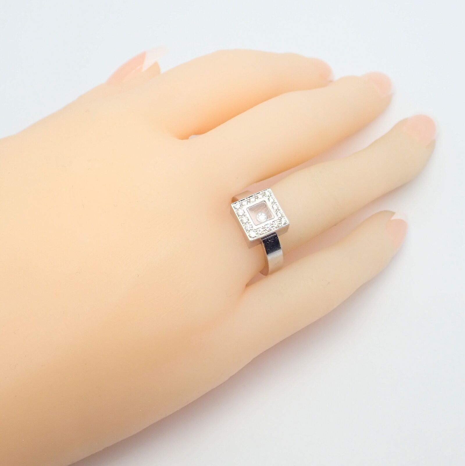 Authentic Chopard 18k White Gold Happy Diamond Ring Size 5.75 - Luxury Jewelry for Weddings, Anniversaries & Special Occasions
