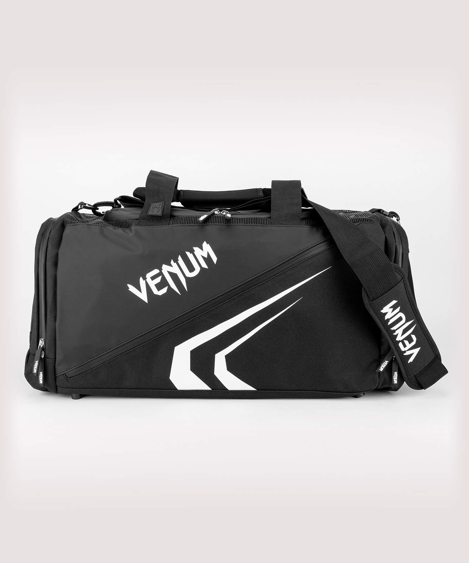 VENUM Trainer Lite Evo Sports Bag - Durable MMA & Boxing Gym Bag for Training, Travel & Competition - Perfect for Fighters, Athletes & Fitness Enthusiasts