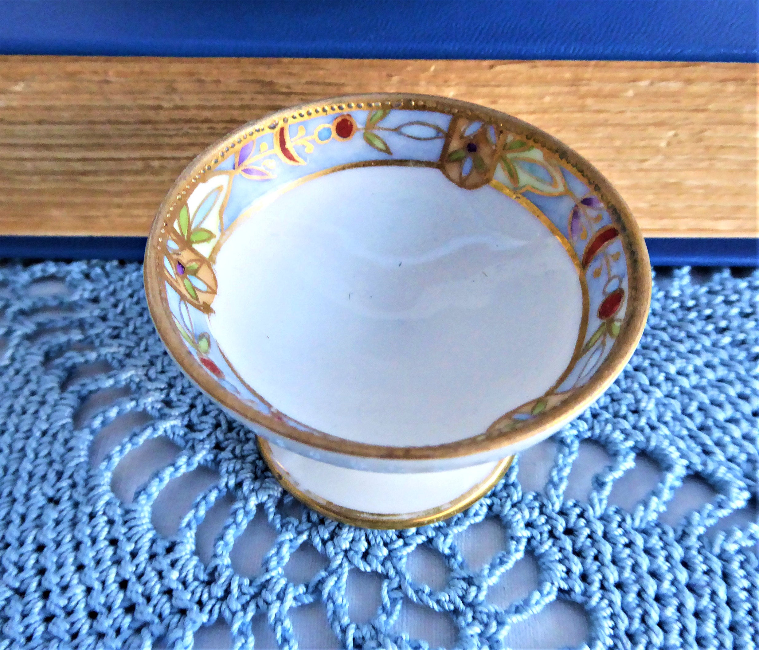 Noritake Nippon Open Salt Floral Moriage Morimura Blue Band Pedestal 1911 - Vintage Japanese Ceramic Salt Cellar for Dining Table Decor, Tea Party, and Antique Collectors