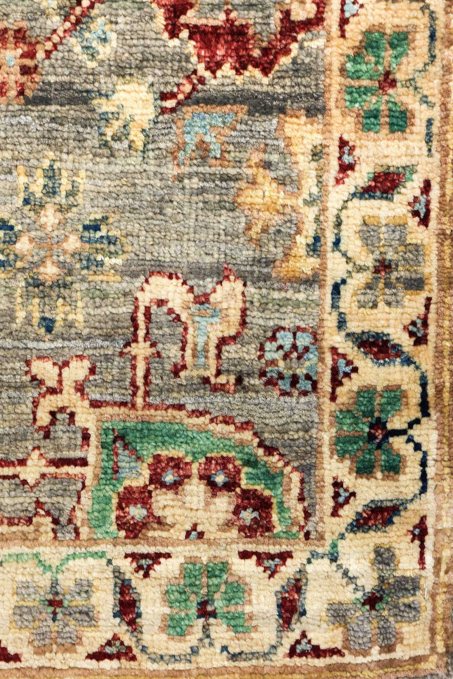 Amritsar Handwoven Traditional Rug - Authentic Indian Wool Carpet for Living Room, Bedroom & Home Decor | J78784