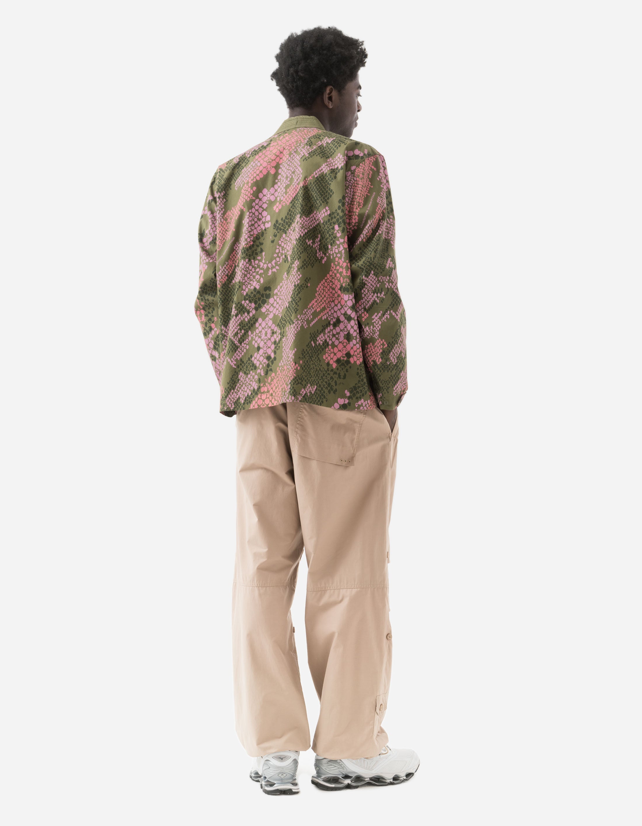 6073 Bonsai Python Camo Hanten Shirt Sakura Print - Japanese Style Camouflage Jacket for Men - Perfect for Streetwear, Cosplay & Anime Conventions