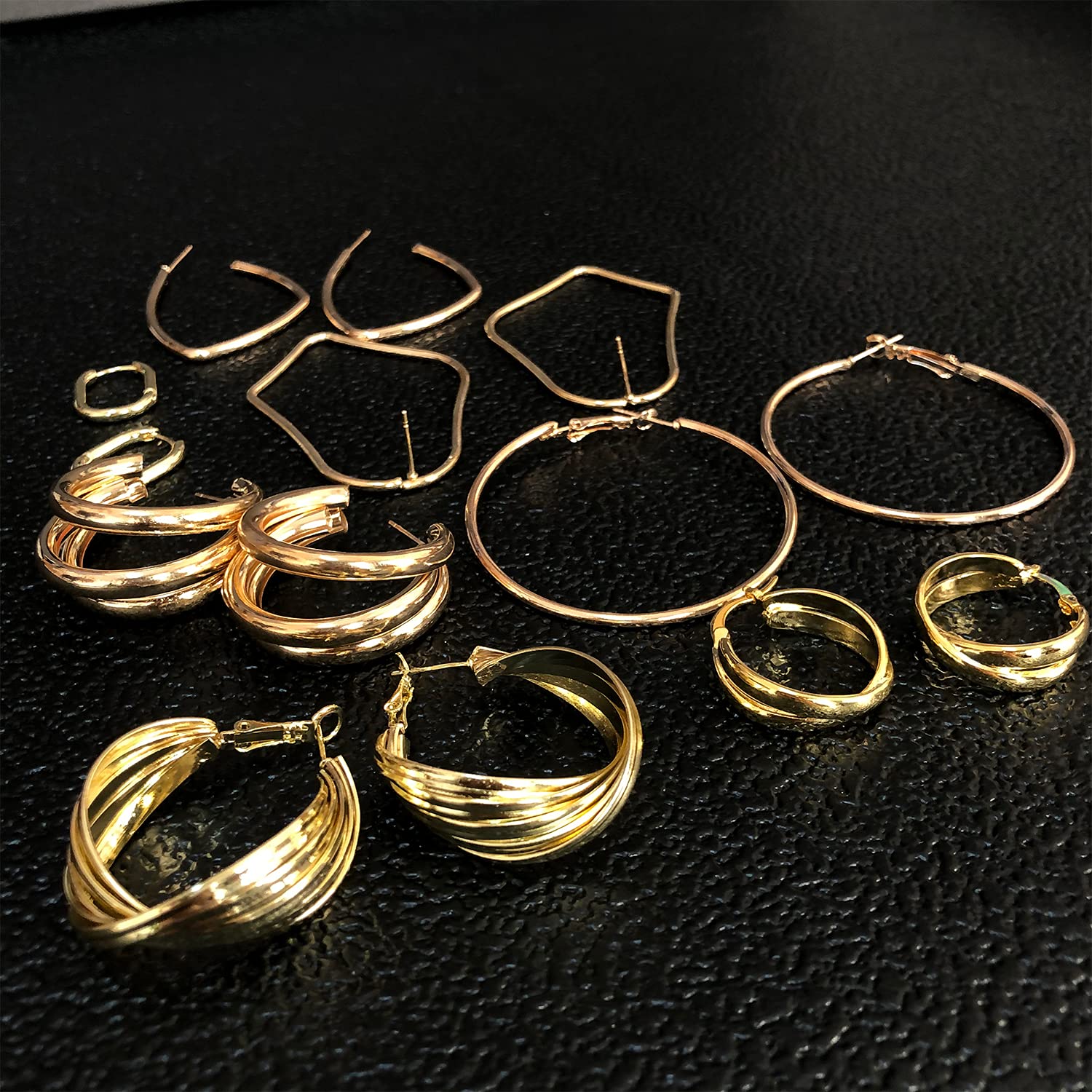 7 Pairs Gold Chunky Hoop Earrings for Women - Irregular Round & Rectangle Huggie Hoop Earring Set | Everyday Wear, Party & Gift Giving