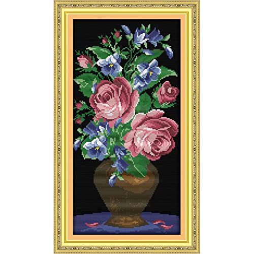 The roses in a glass vase，12.6×22 inch