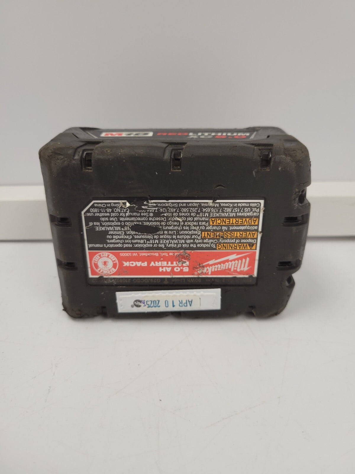 Milwaukee M18 5.0Ah Lithium-Ion Battery Pack - High Capacity Power Tool Battery for Drills, Saws & More - Perfect for Construction, DIY Projects & Professional Use