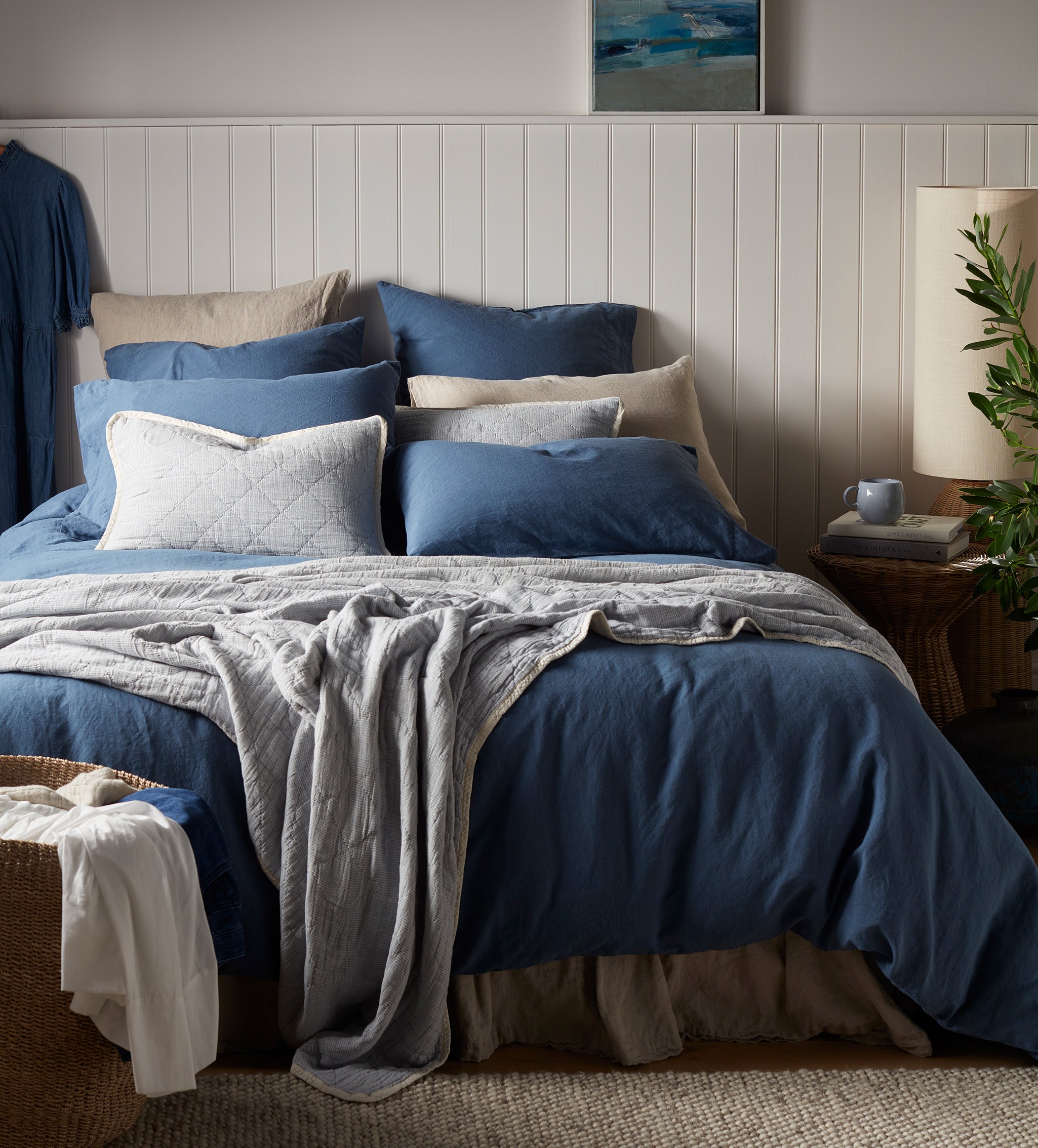 Premium Blue Linen Blend Bed Sheets Set - Soft & Breathable 4-Piece Bedding for Comfortable Sleep - Perfect for Master Bedroom, Guest Room & Dormitory