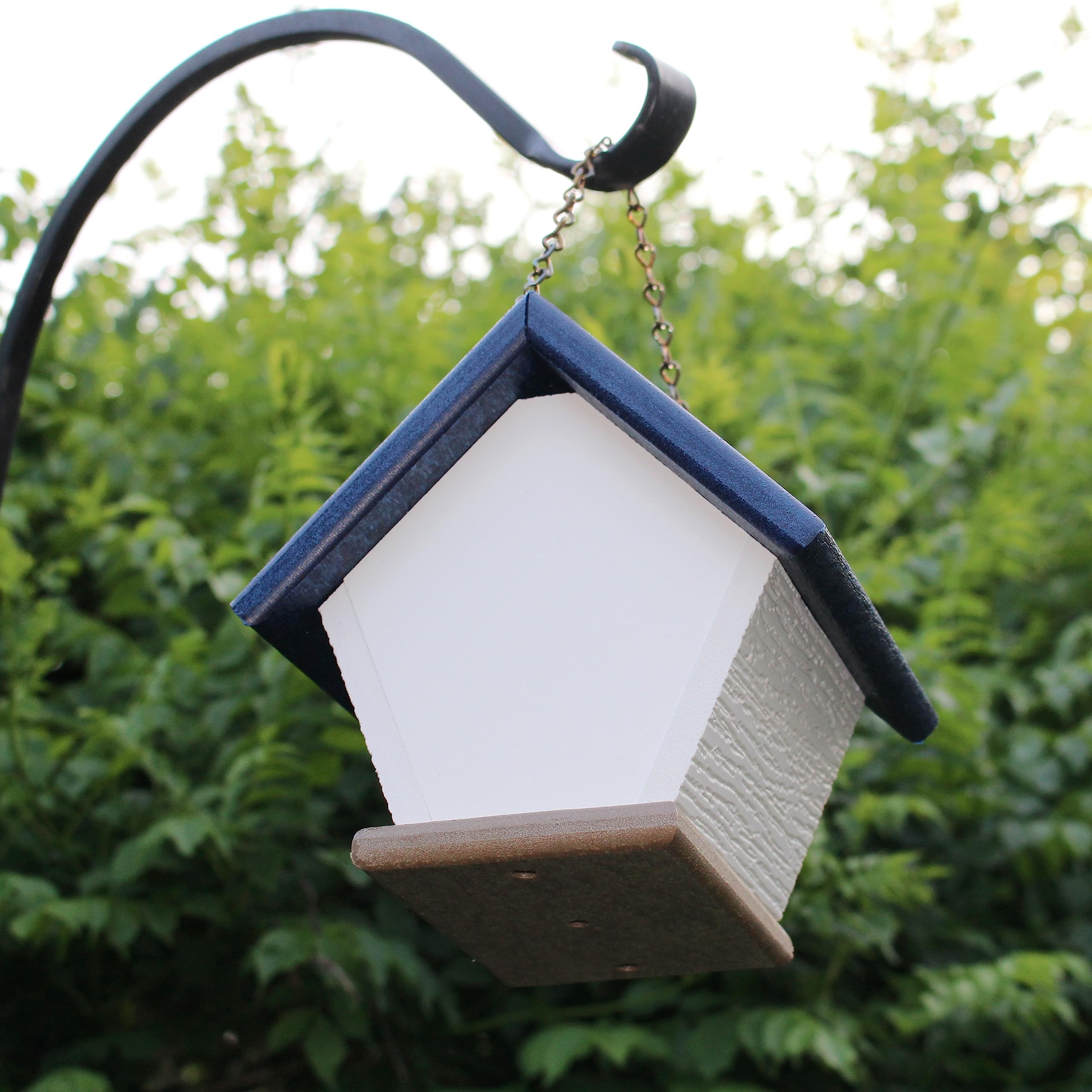HomePro Garden Hanging Wren House - Durable Navy Blue Poly Lumber Bird House for Outdoor Use | Attracts Wrens & Small Birds | Perfect for Backyards, Gardens & Patios