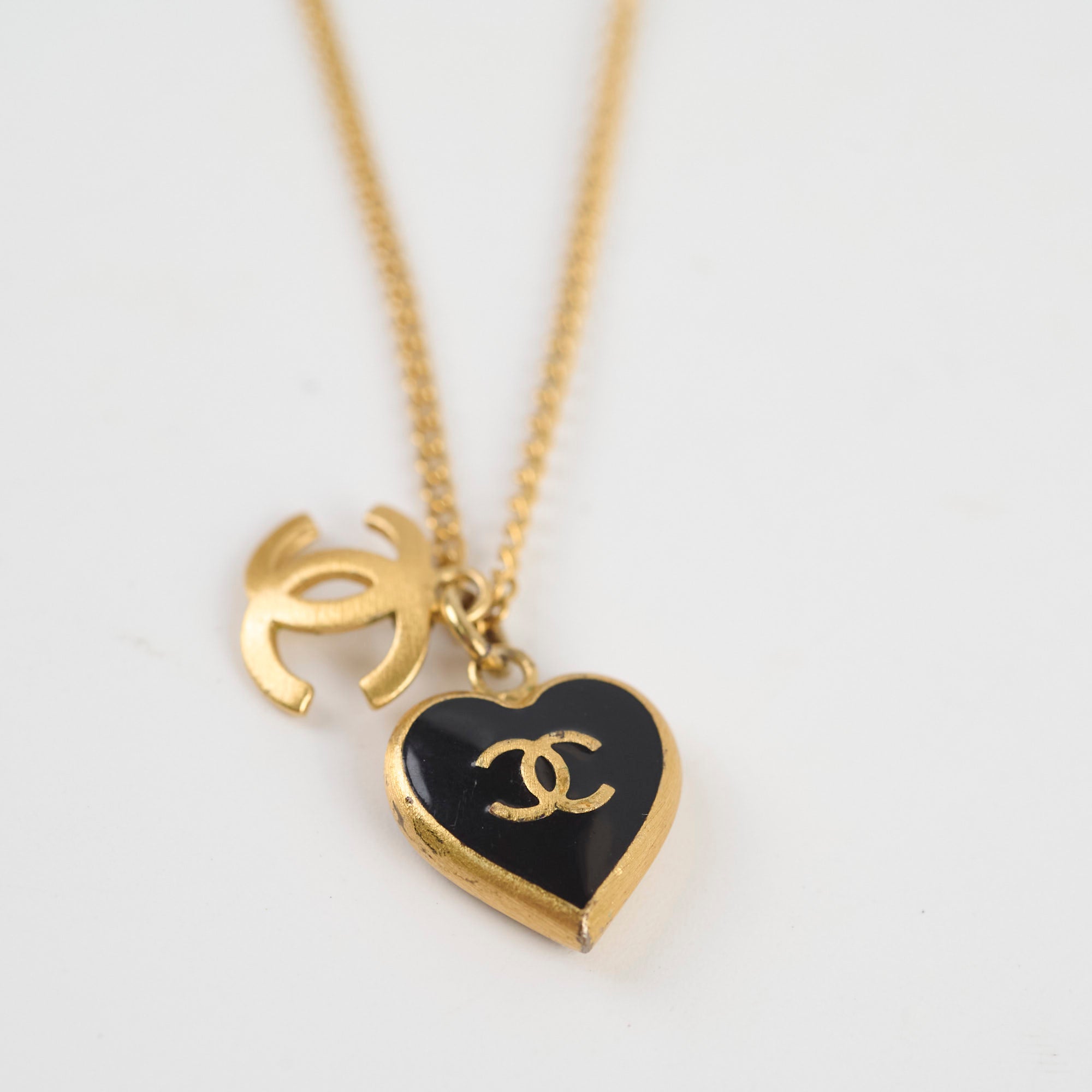 Chanel CC Heart Enamel Gold Tone Necklace - Luxury Fashion Jewelry for Women, Perfect Gift for Valentine's Day, Anniversary & Special Occasions