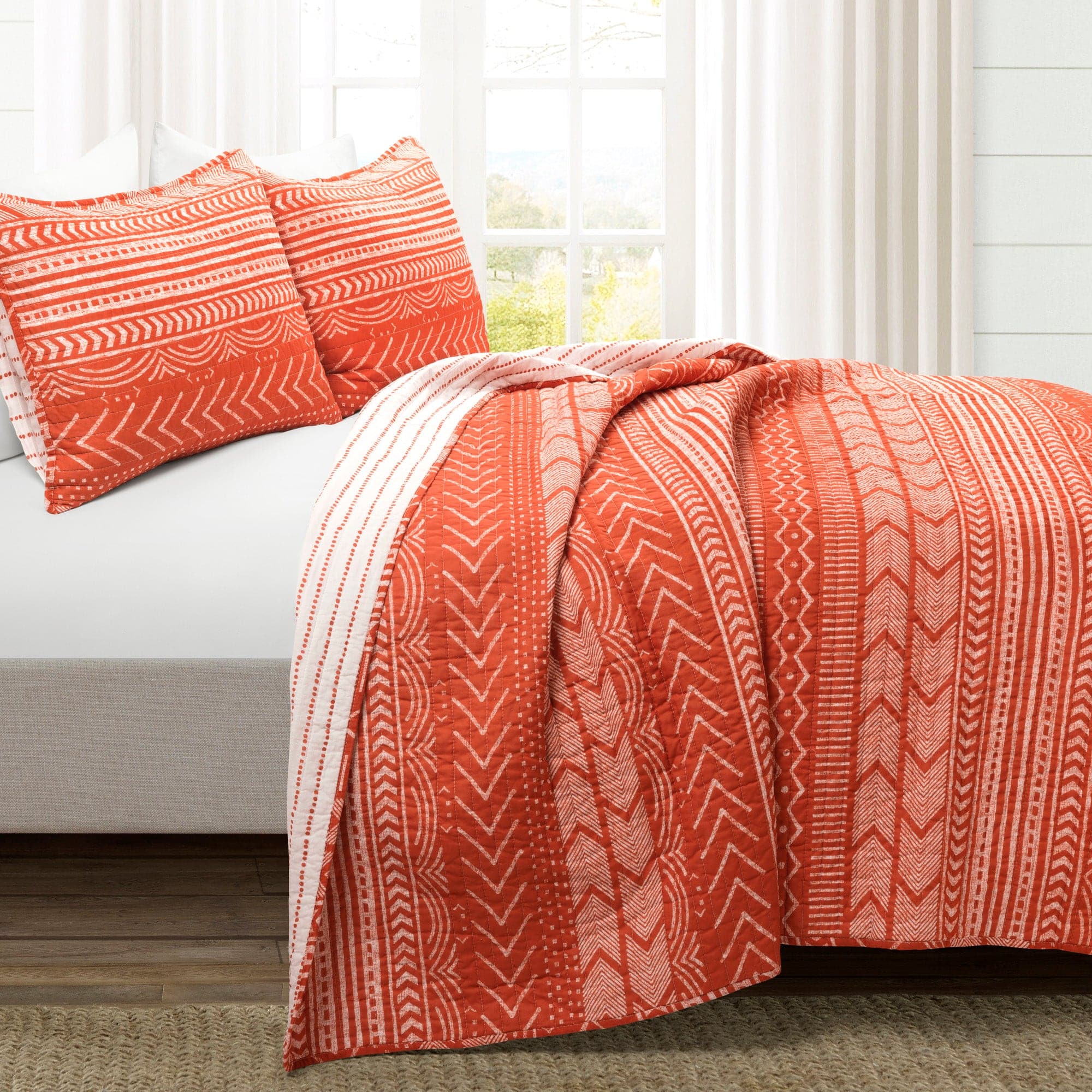Hygge Geo Quilt 3 Piece Set - Soft Geometric Pattern Bedding for Cozy Bedroom Decor | Perfect for Master Bedroom, Guest Room & Dorm