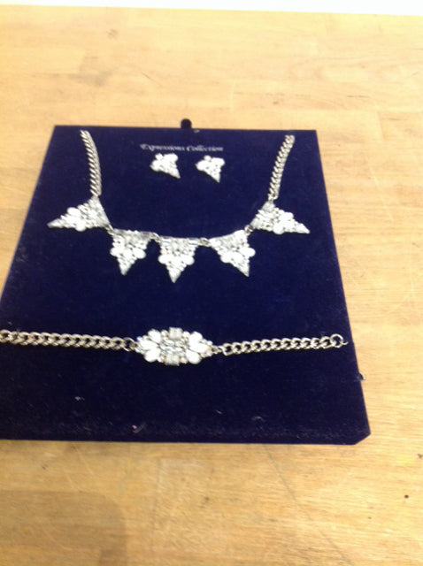 Elegant Silver Beaded Stone Necklace with Matching Bracelet & Earrings Set | Perfect for Weddings, Parties & Everyday Wear