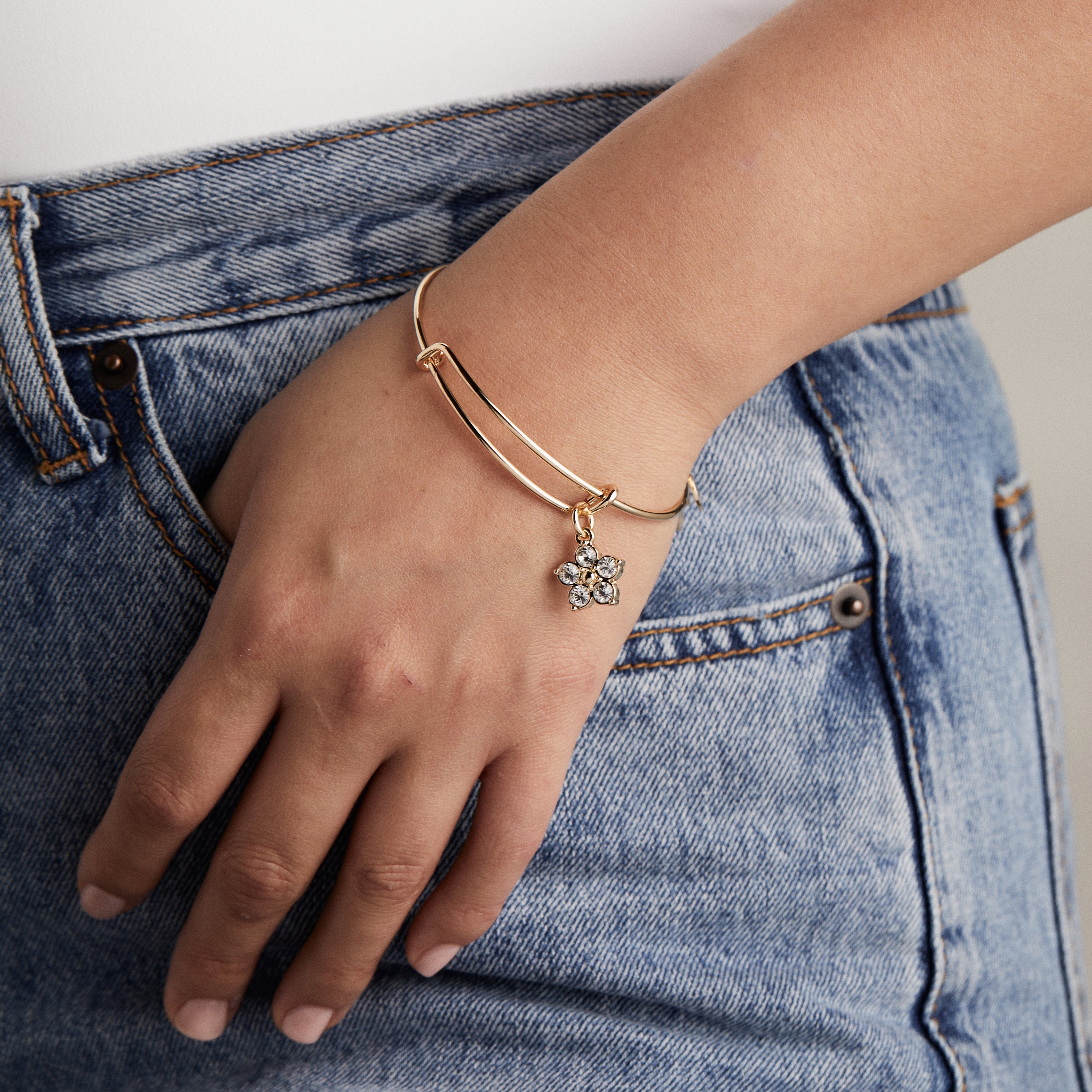 Forget Me Not Flower Charm Crystal Bangle Bracelet - Elegant Jewelry for Women, Gift for Mom, Sister, Best Friend - Perfect for Weddings, Anniversaries & Special Occasions