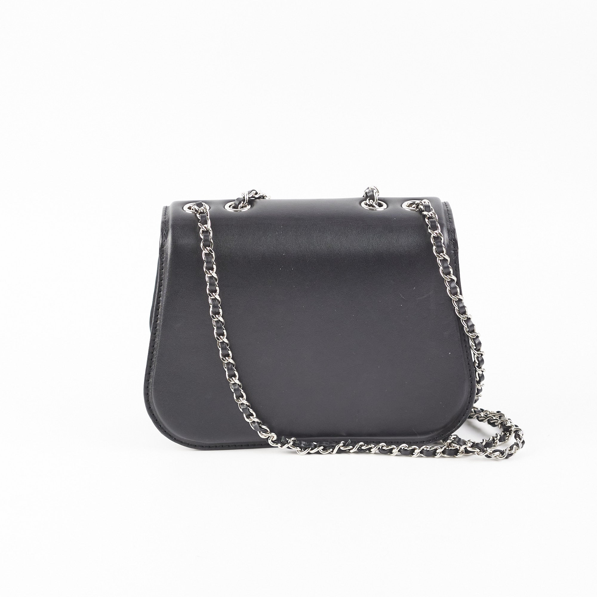 Chanel Seasonal Chain Flap Calfskin Shoulder Bag for Women - Luxury Designer Crossbody Purse for Evening Parties & Date Nights