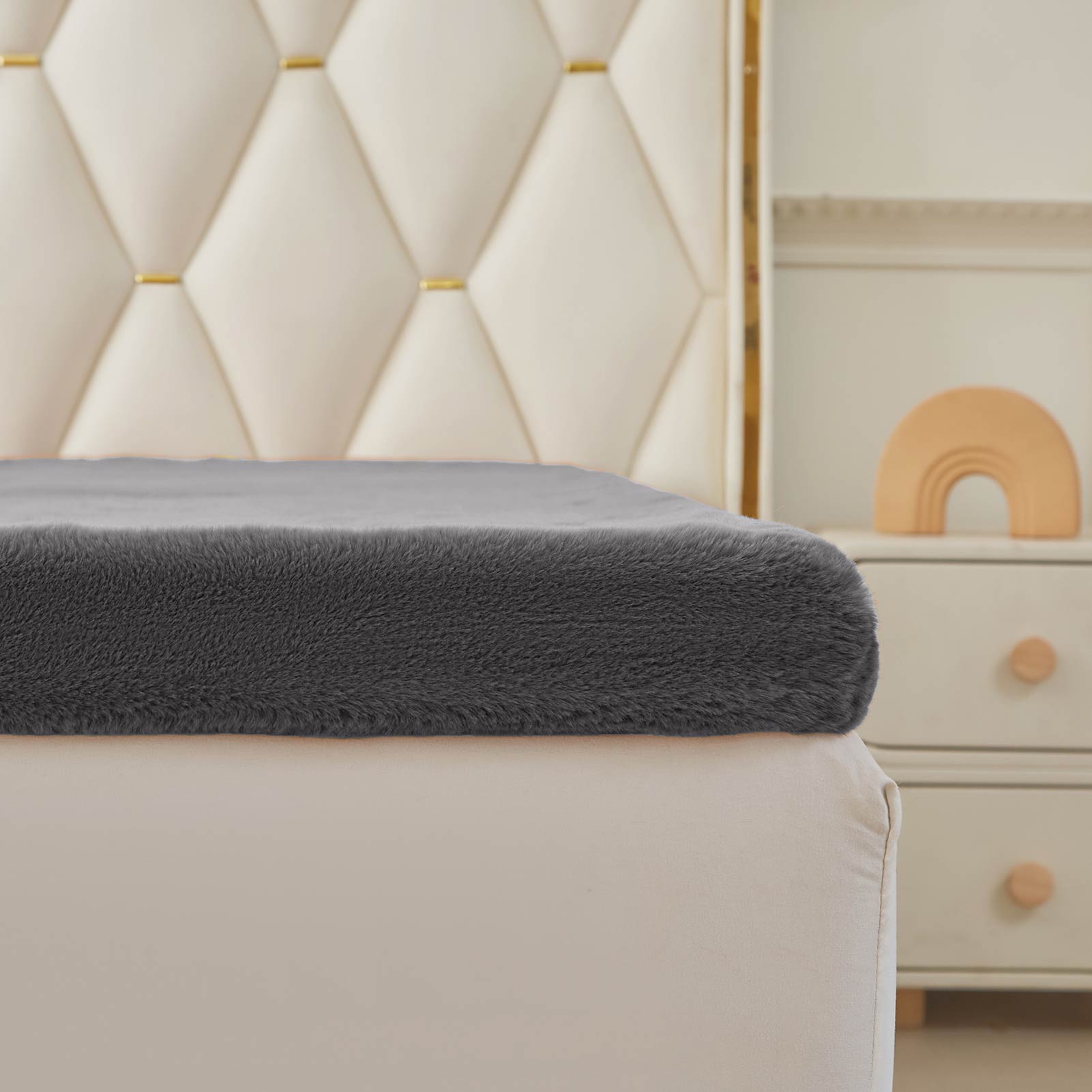 MAXYOYO Faux Fur Removable Futon Mattress - Soft Fluffy Couch Bed for Lounging, Napping & Sleeping - Dark Grey | Perfect for Living Room, Dorm, Guest Room & Home Decor