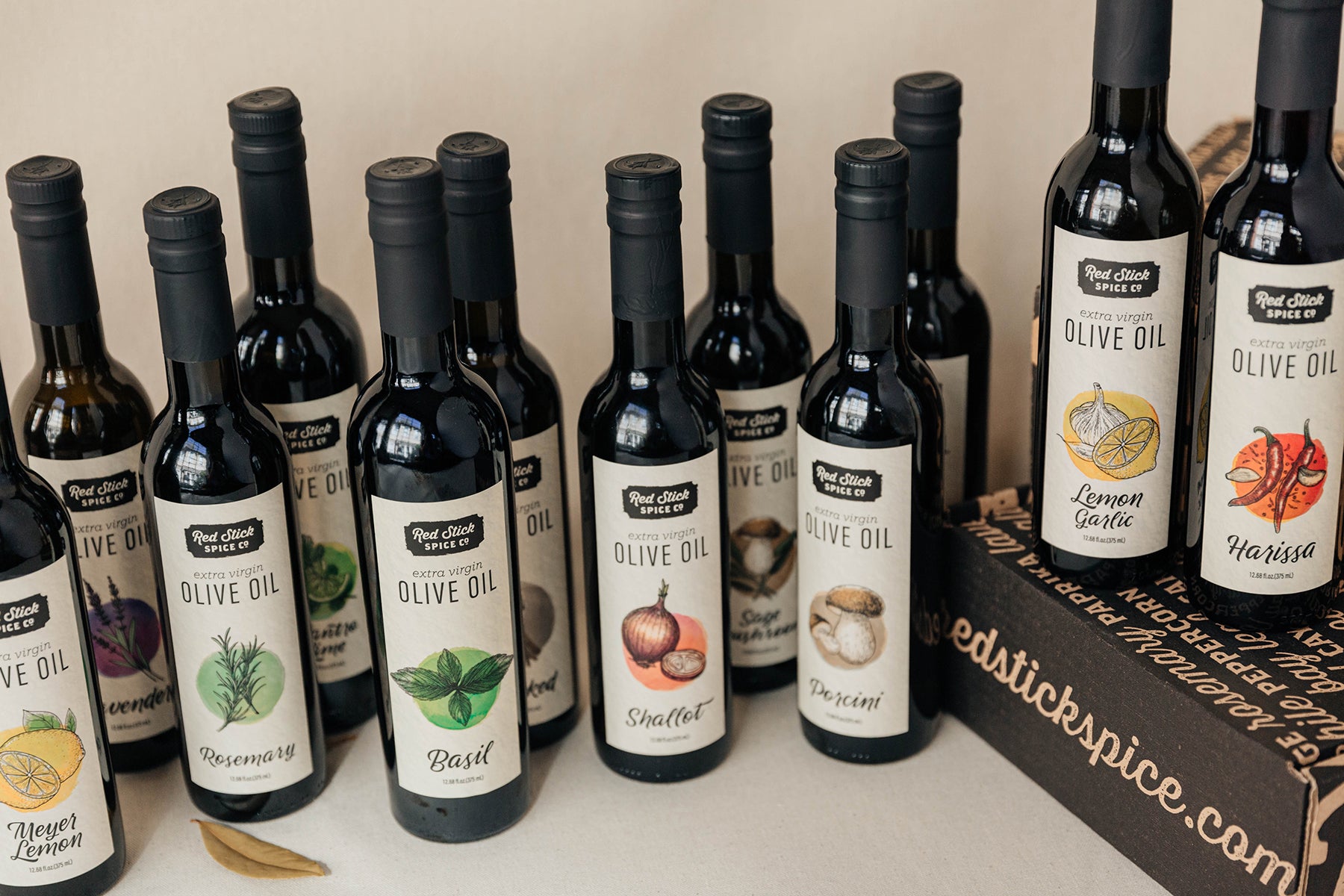 Premium Jalapeno Extra Virgin Olive Oil - Cold Pressed, Organic, Infused with Spicy Jalapeno Peppers - Perfect for Cooking, Salad Dressing & Gourmet Recipes