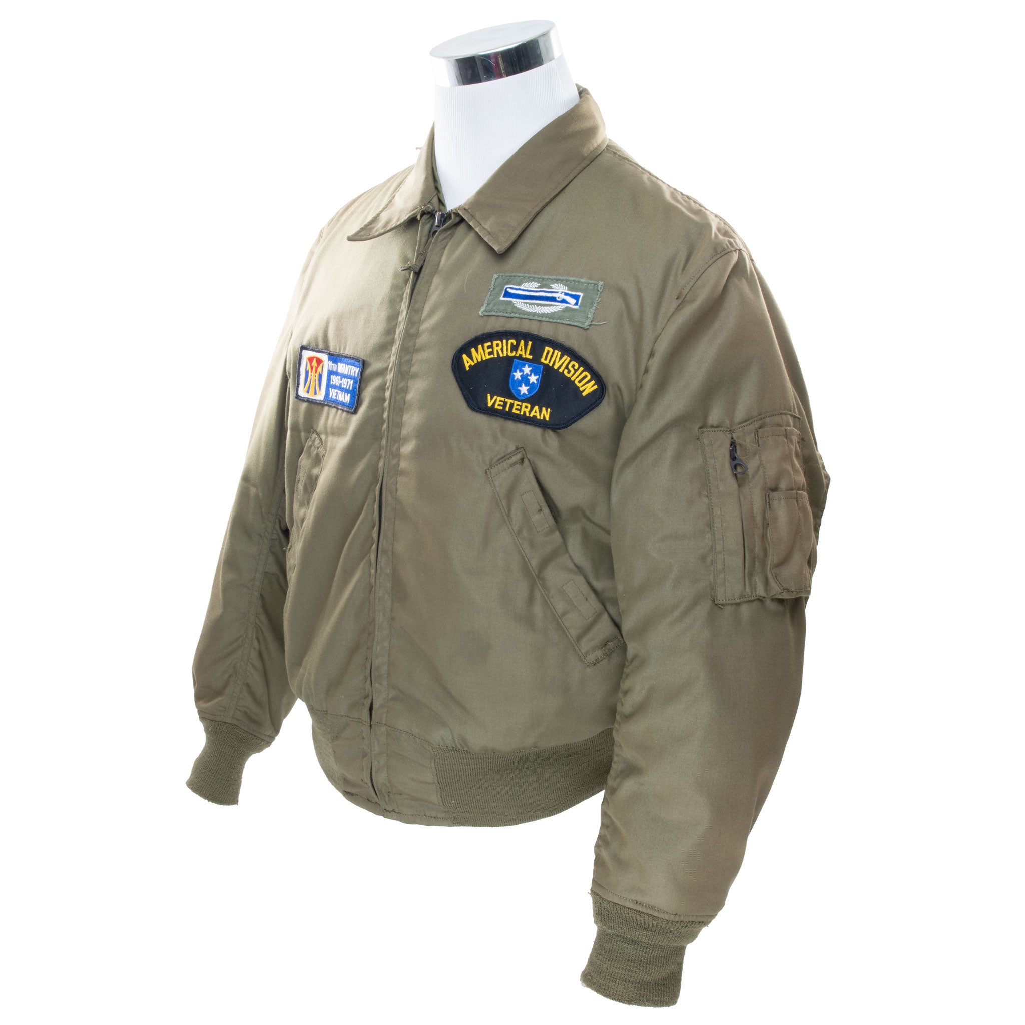 Vintage US Army Nomex Flight Jacket with Patch - Large Regular Size, 1970s Military Aviator Bomber Jacket for Men - Perfect for Outdoor Adventures, Historical Reenactments, and Collectors