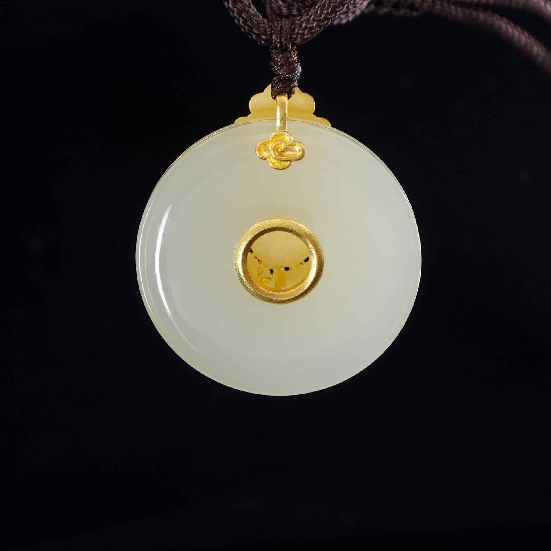 24K Gold Nephrite Jade Necklace for Women - Elegant & Luxurious Green Gemstone Jewelry - Perfect for Weddings, Parties & Special Occasions