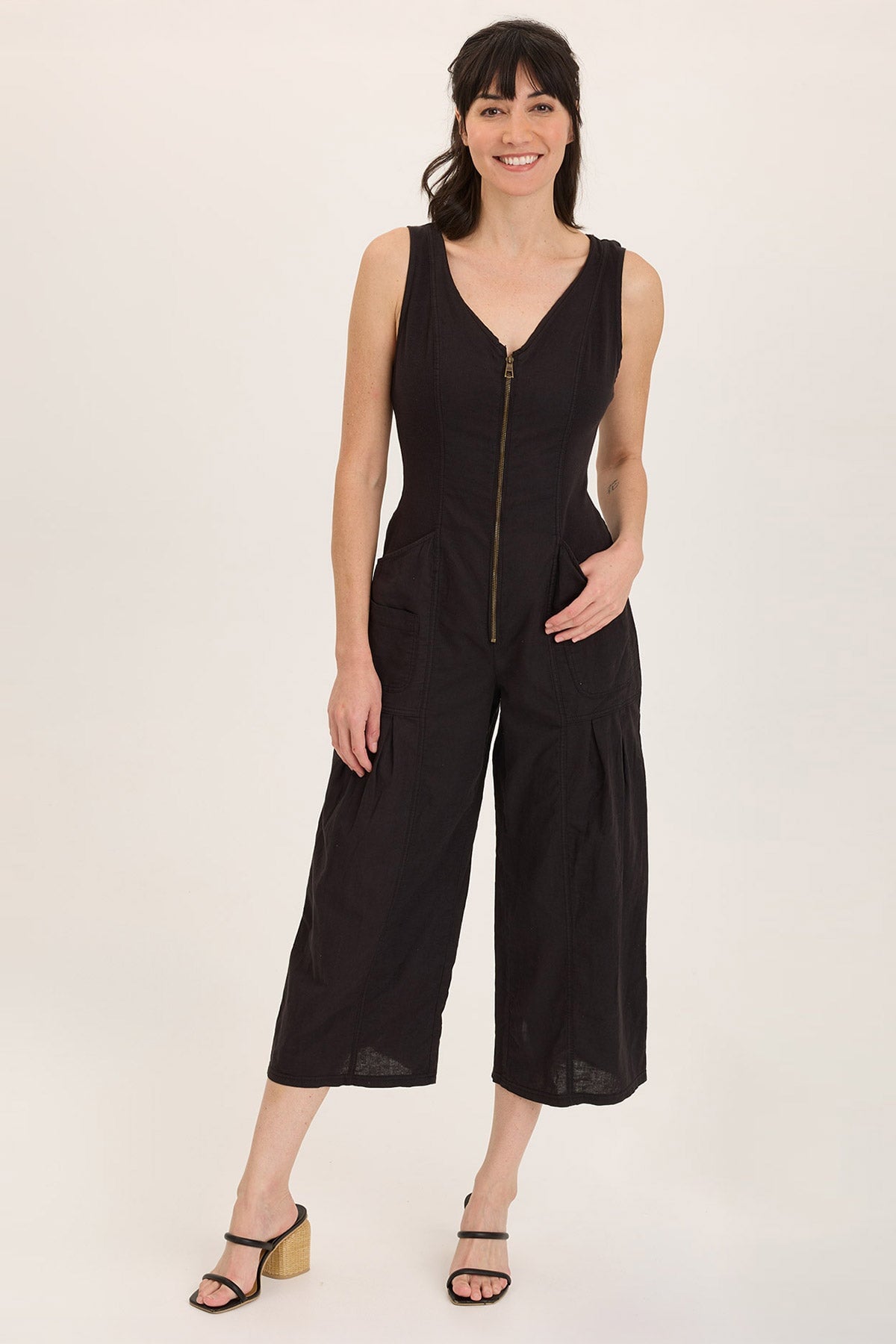 Linen Macgowan Wide Leg Cargo Jumpsuit for Women - Comfortable & Stylish Summer Outfit - Perfect for Casual Wear, Travel, and Outdoor Activities