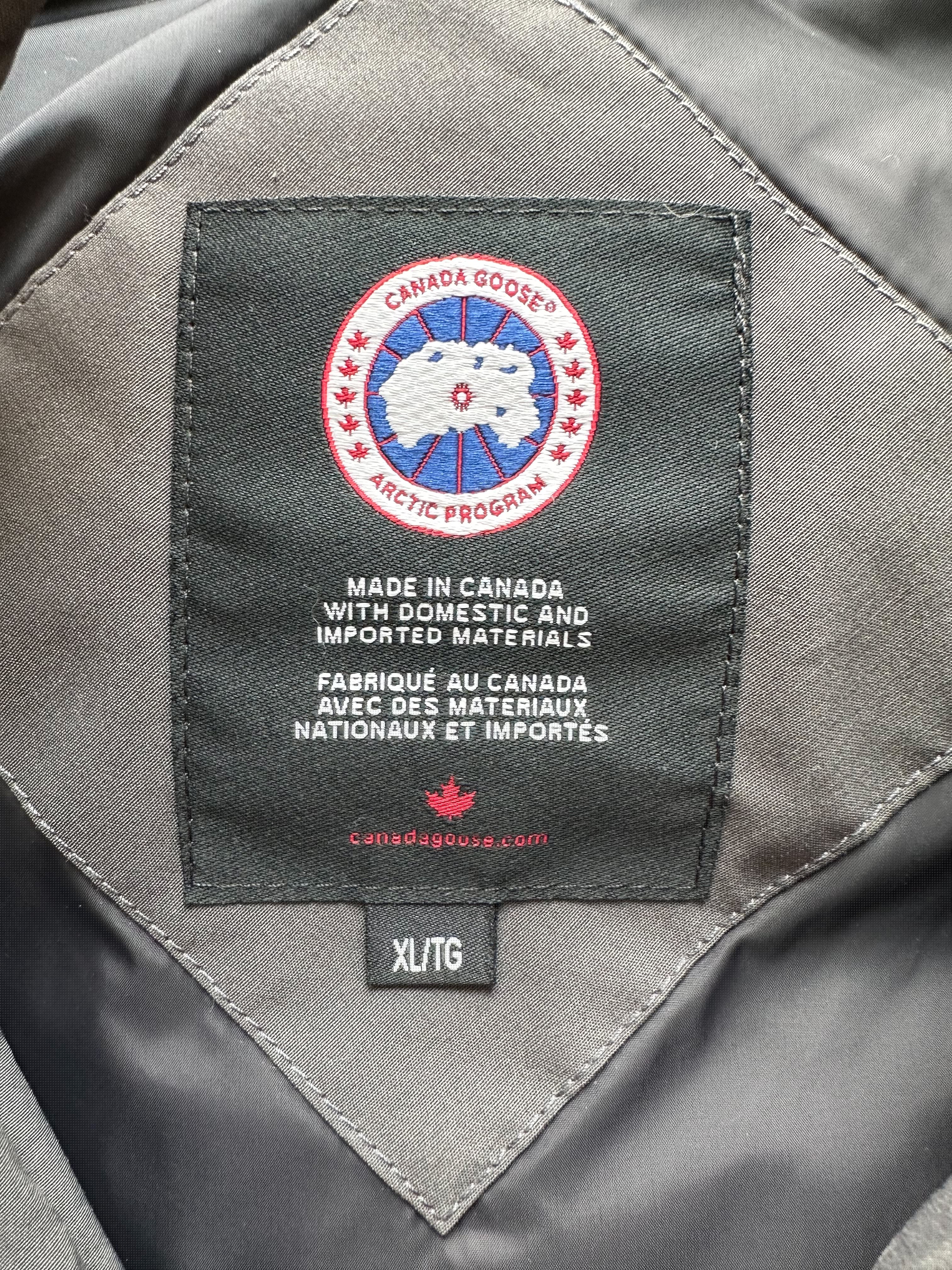 Canada Goose Graphite Wyndham Parka for Men - Premium Winter Jacket with Down Insulation, Waterproof & Windproof - Perfect for Snowboarding, Skiing & Extreme Cold Weather
