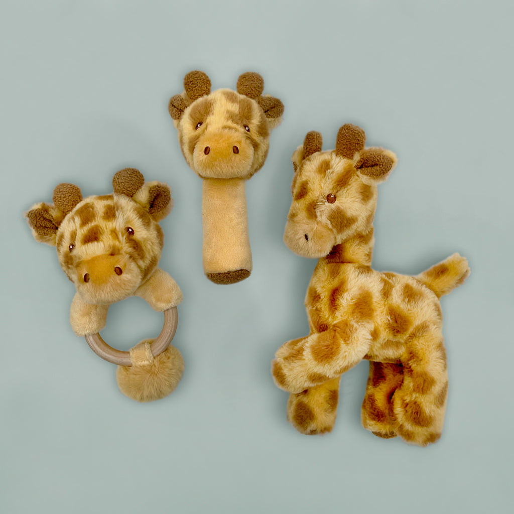 Personalized My First Year Giraffe Baby Gift Hamper - Neutral Gender Baby Shower & Newborn Keepsake - Perfect for 1st Birthday, Christening & Nursery Decor