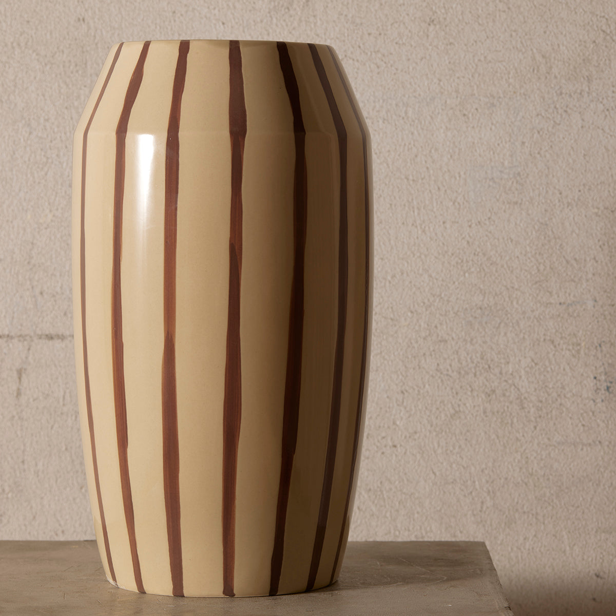 Mcmullin Ivy Vase - Elegant Floral Home Decor for Living Room, Wedding Centerpiece & Housewarming Gift - Perfect for Fresh or Artificial Flowers